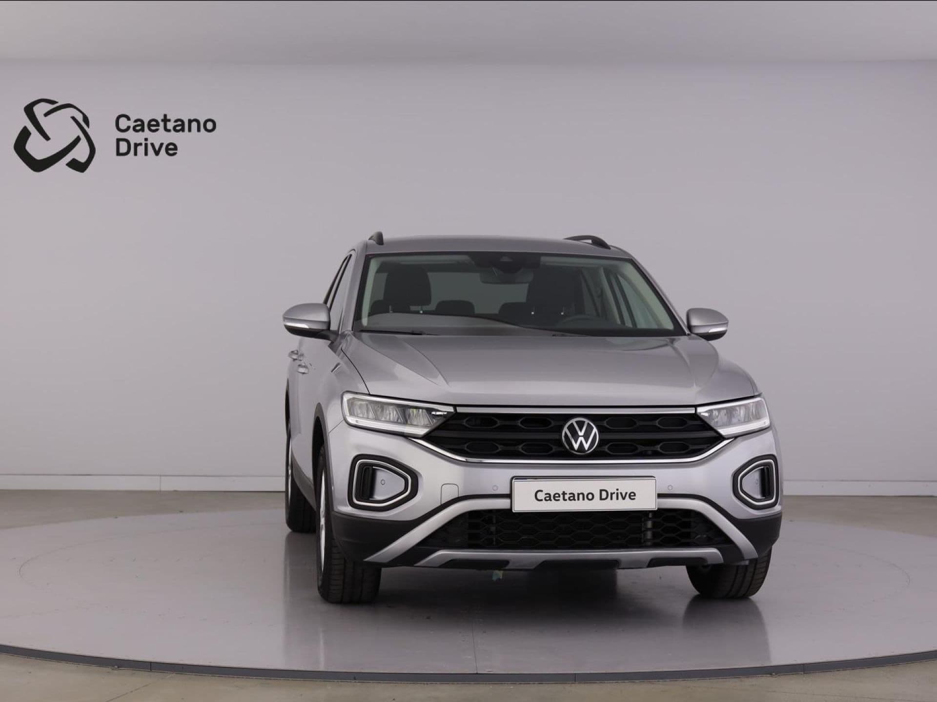 Volkswagen T-Roc - 4