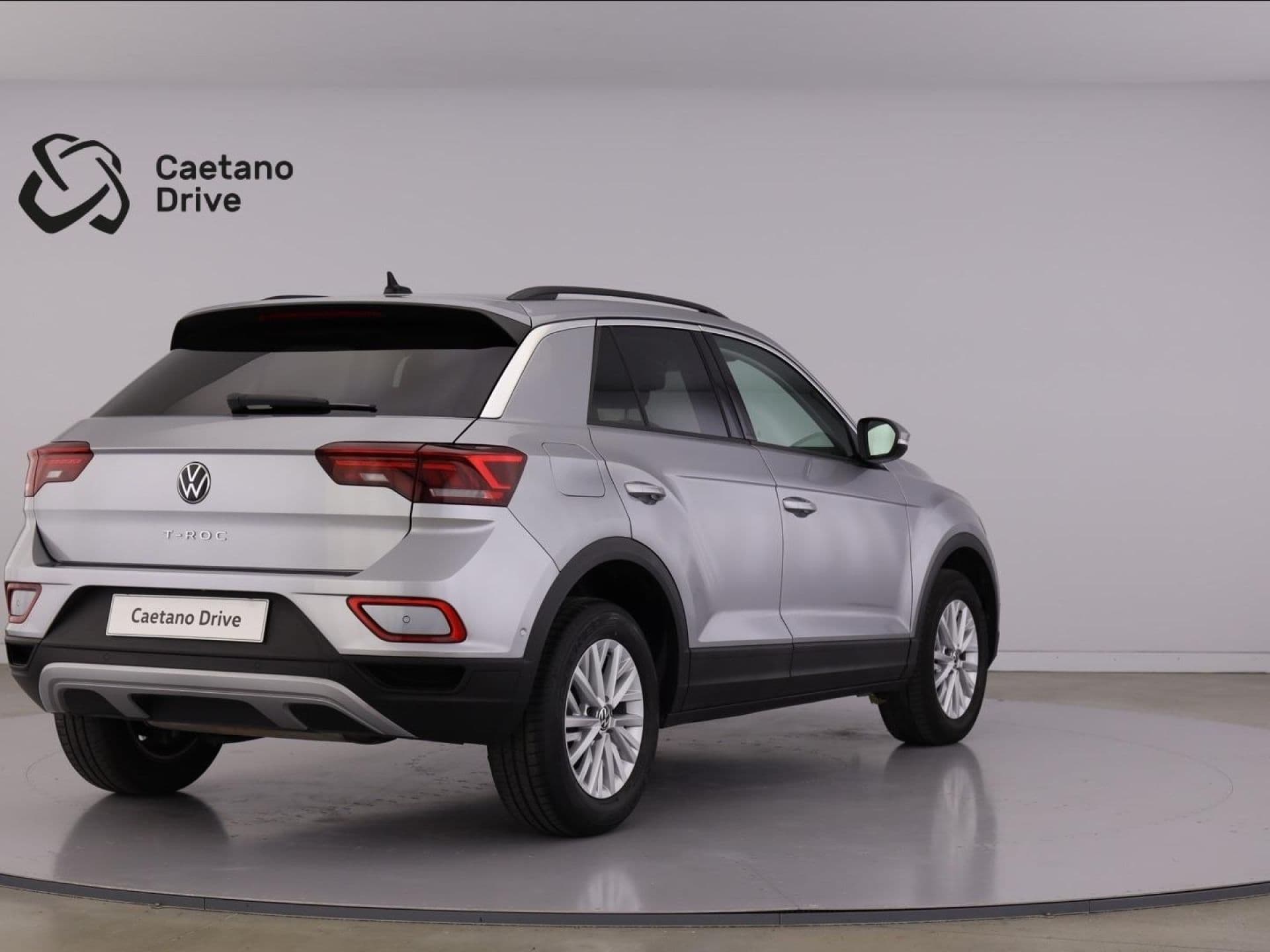 Volkswagen T-Roc - 8