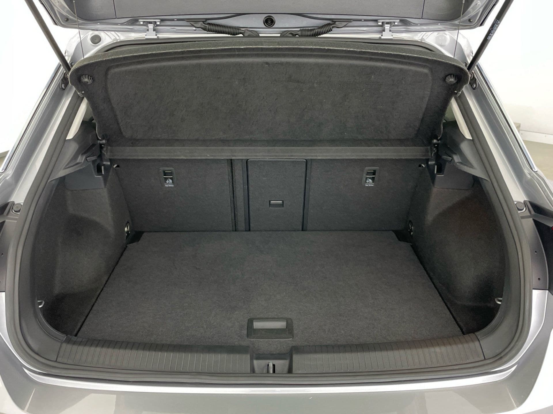 Volkswagen T-Roc - 11