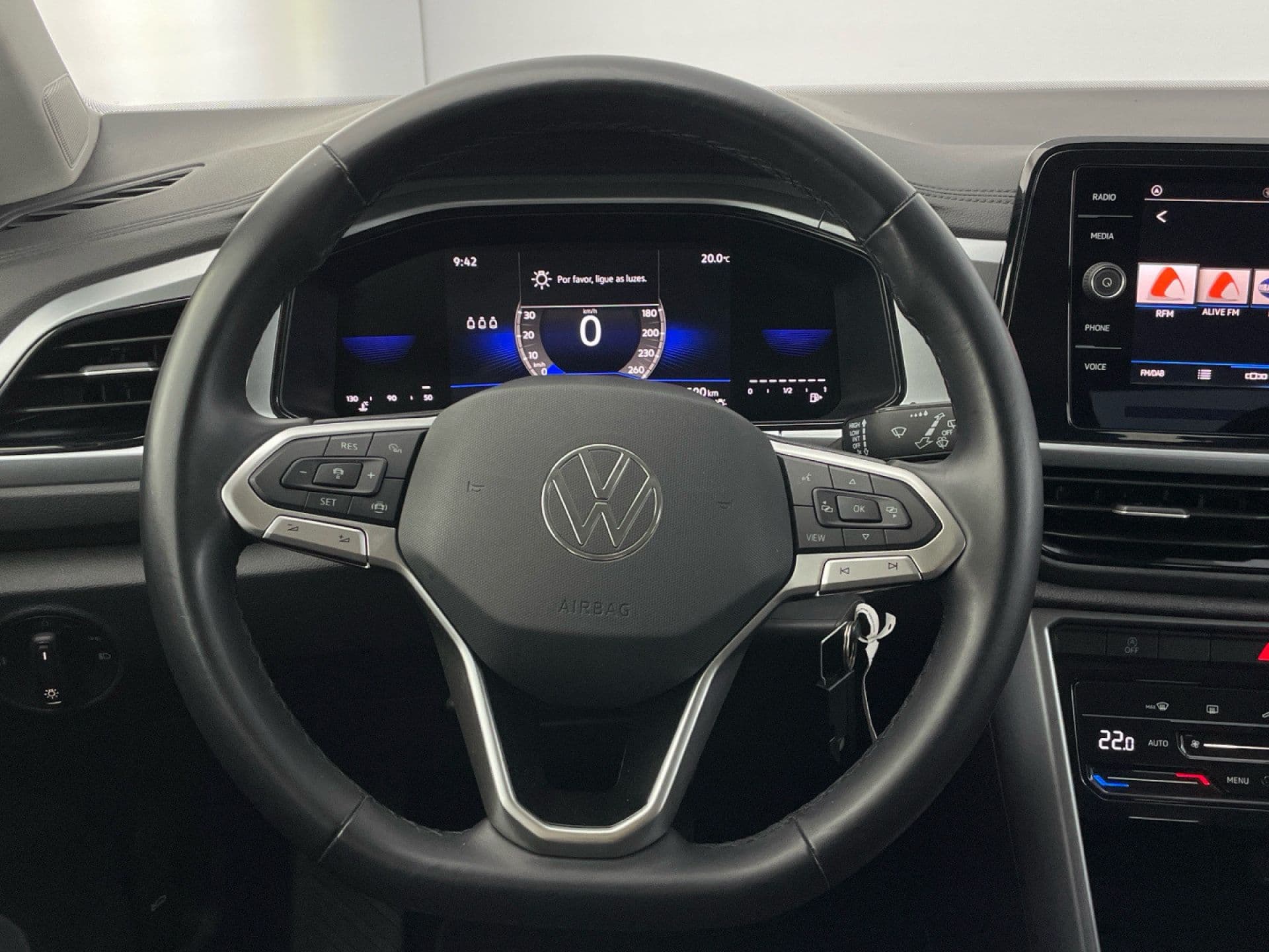 Volkswagen T-Roc - 12