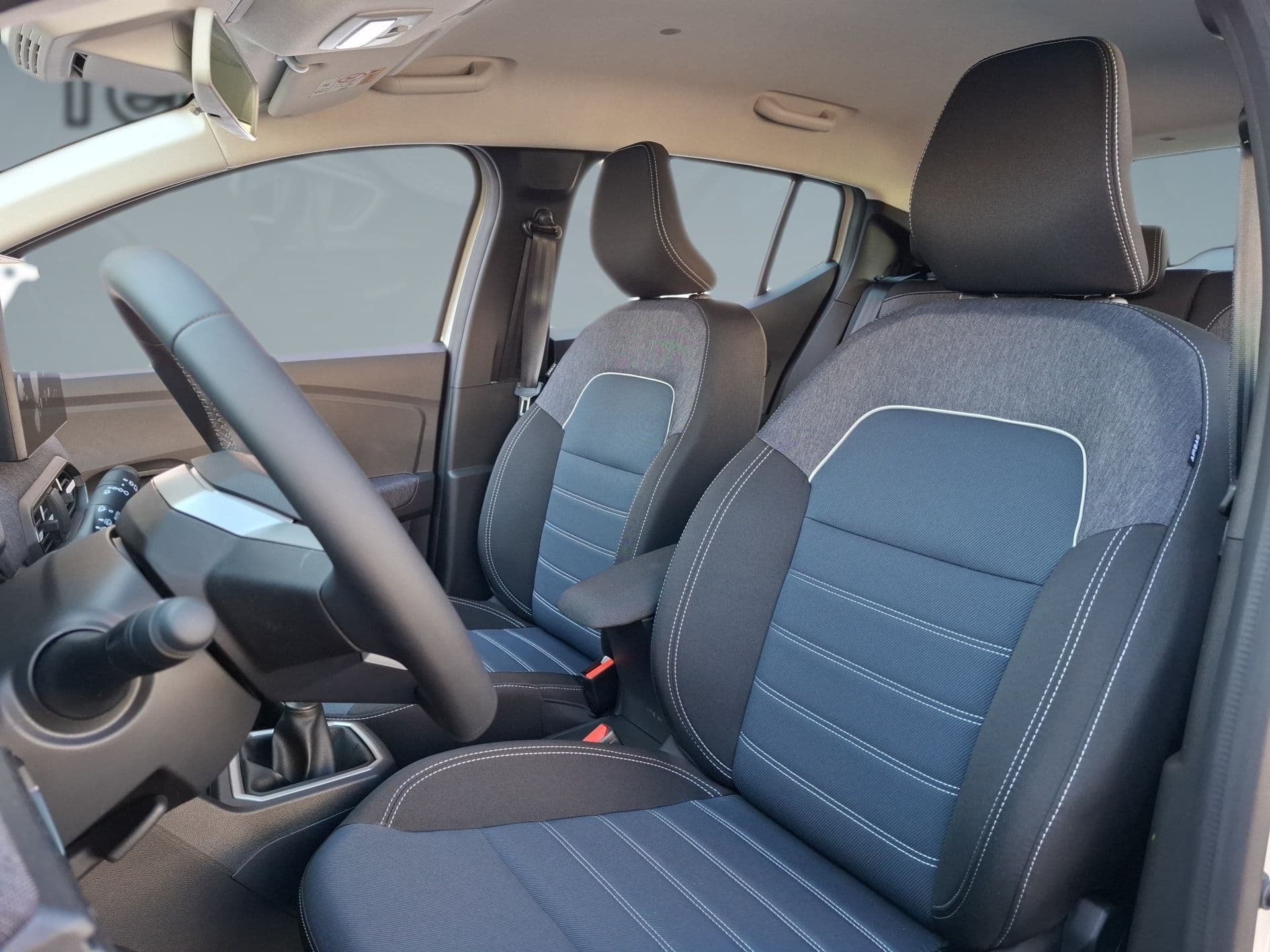 Dacia Sandero - 11