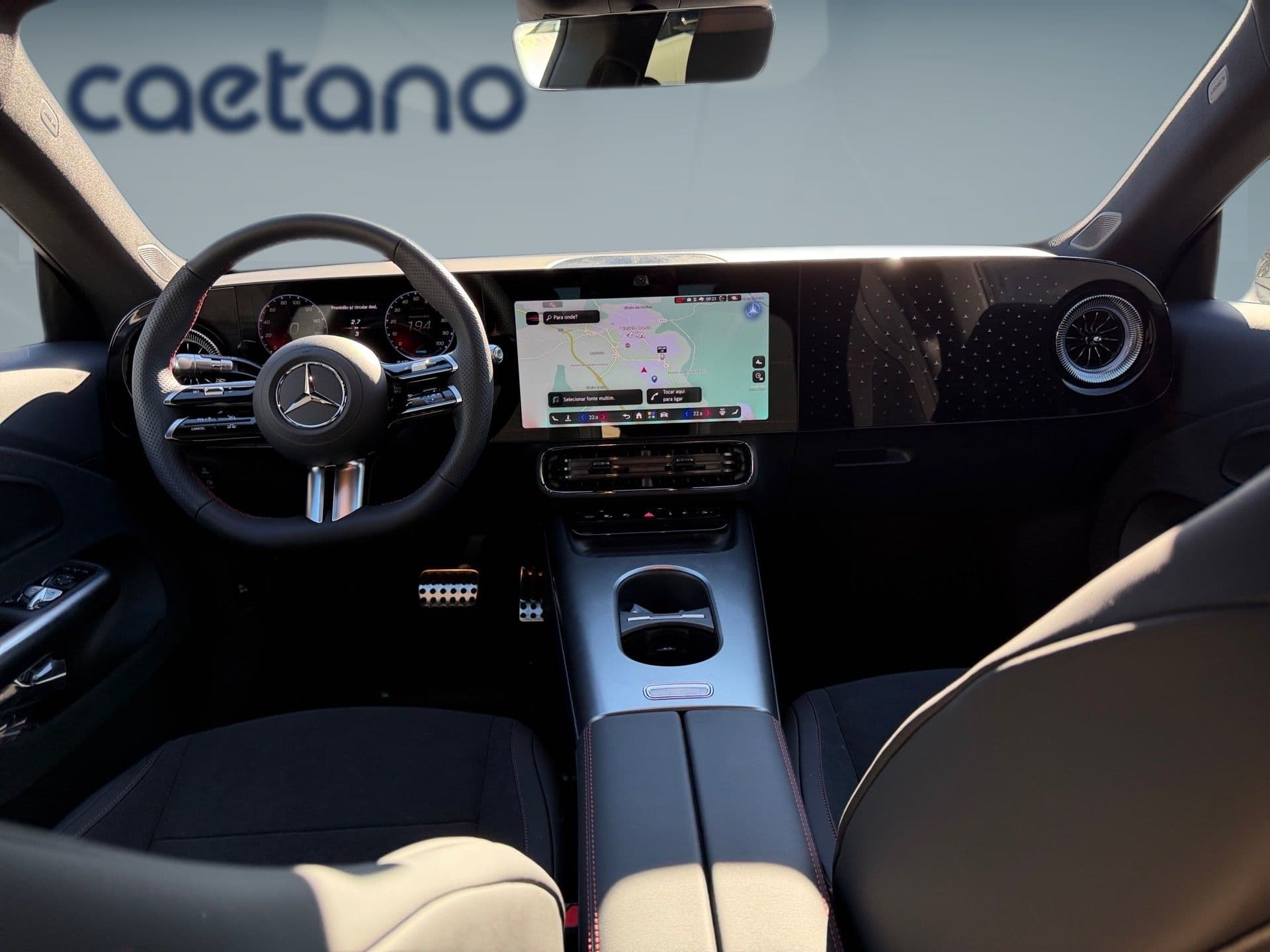 Mercedes-Benz CLA - 9