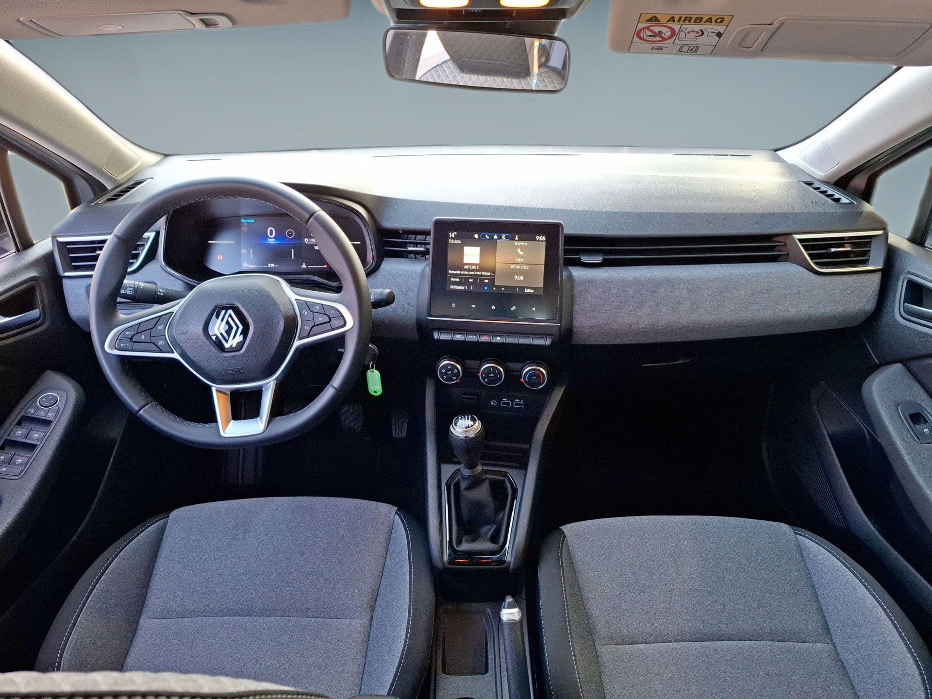 Renault Clio - 12