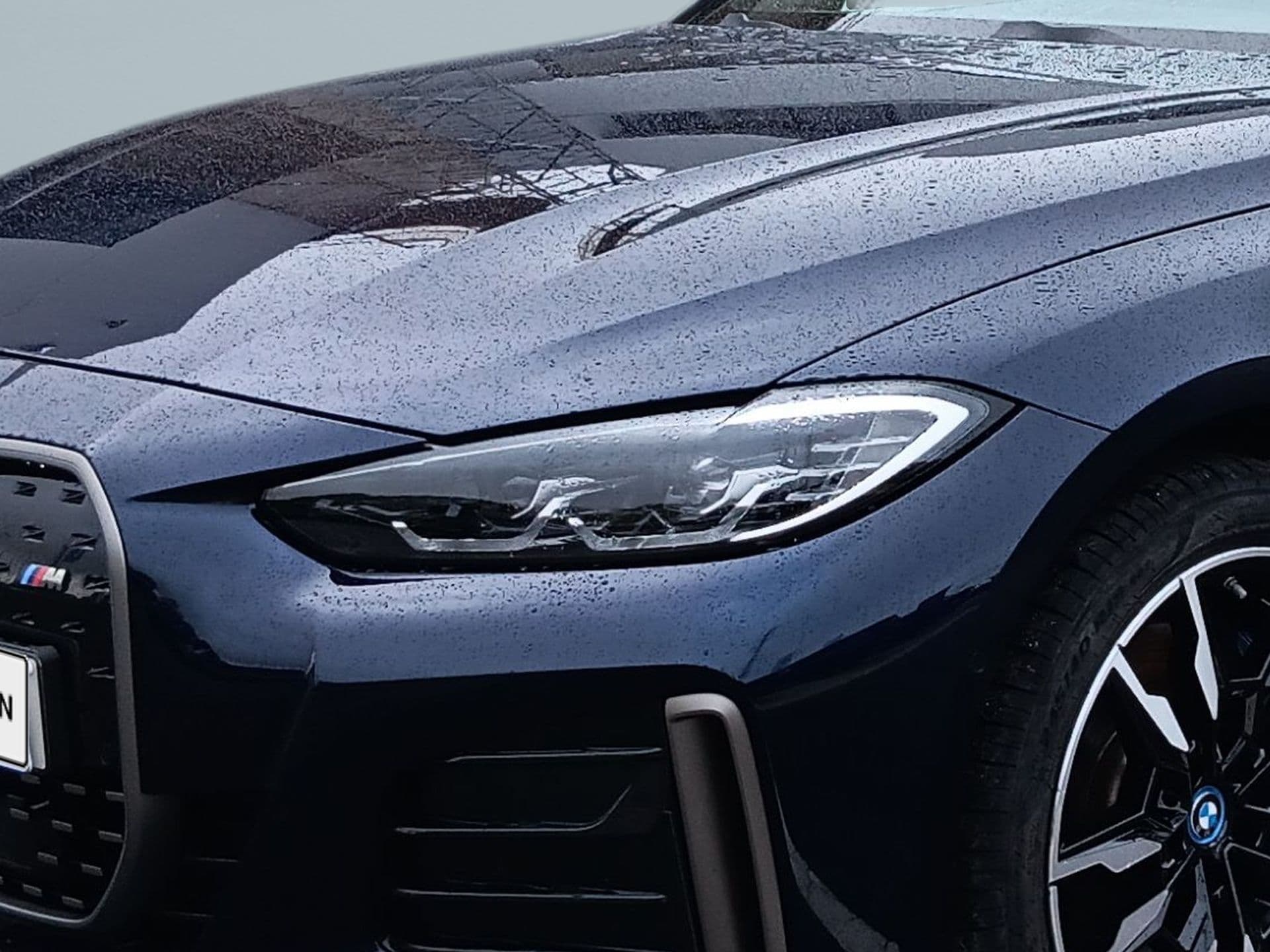 BMW i4 - 4