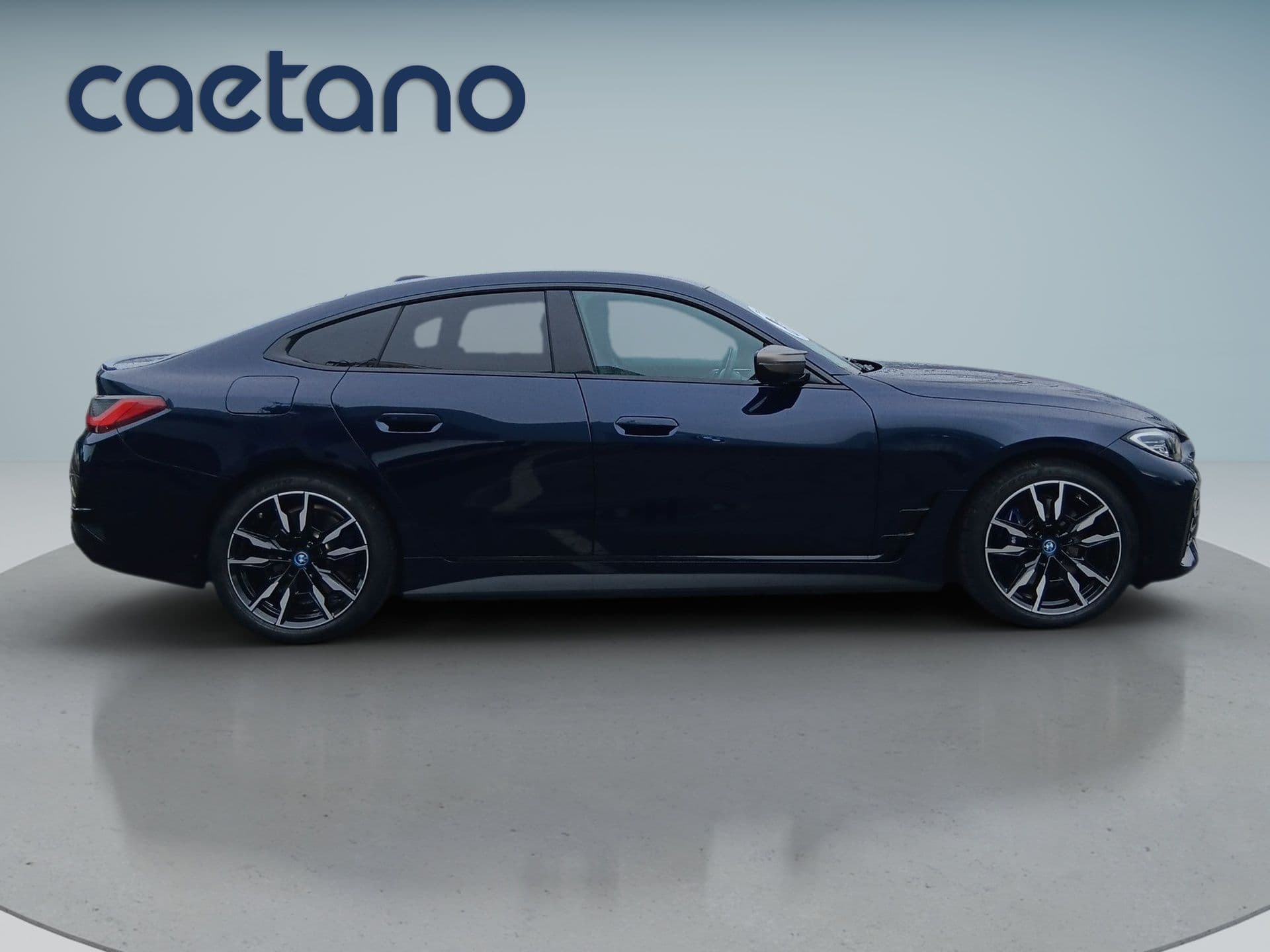 BMW i4 - 10