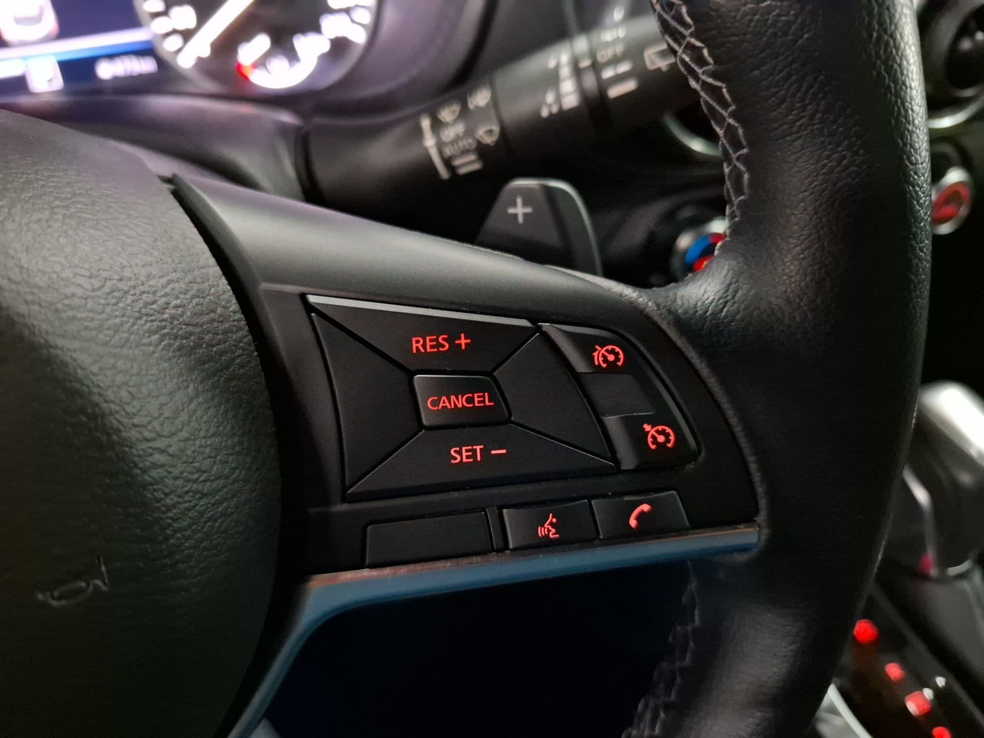 Nissan JUKE - 8