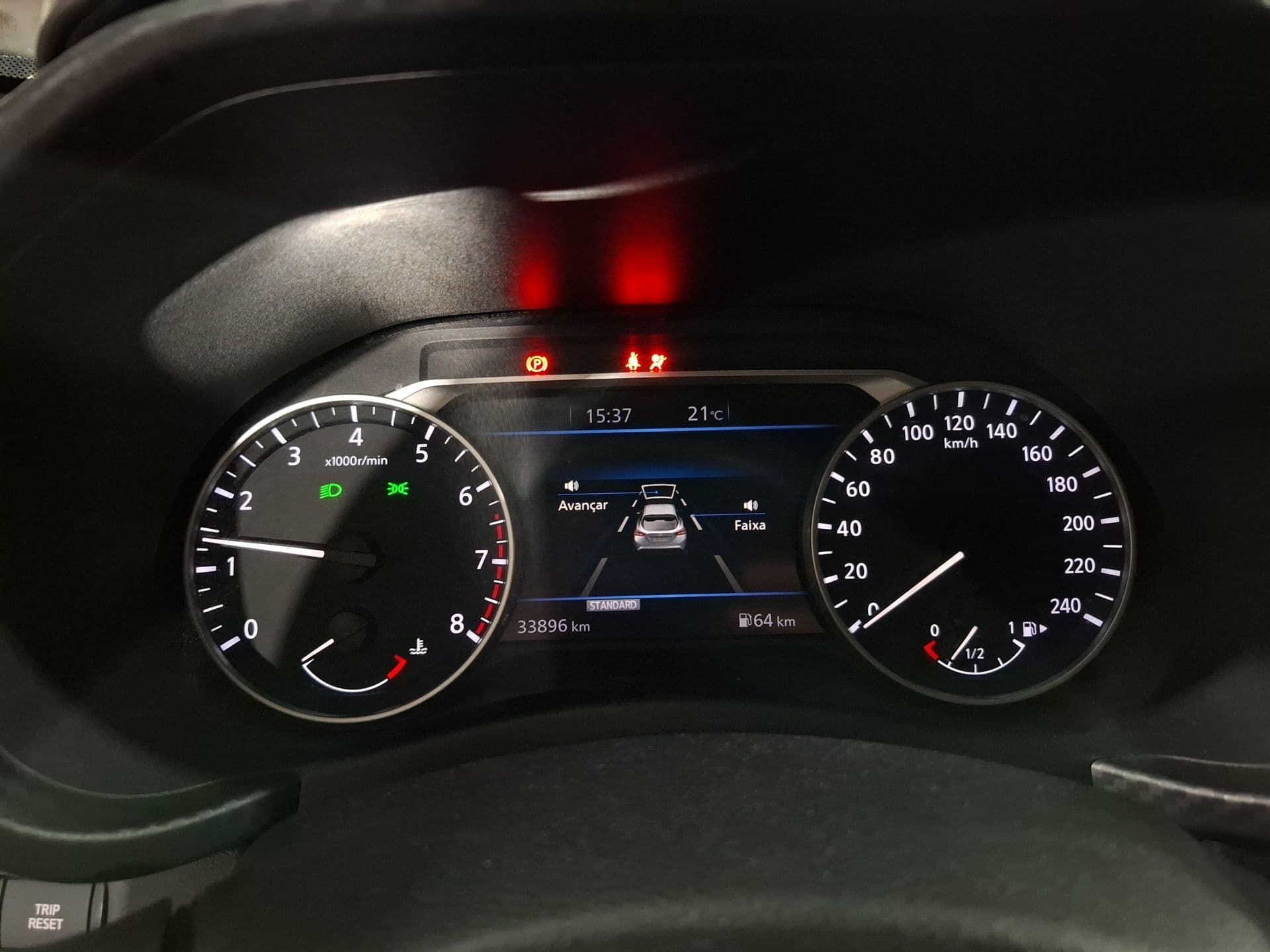 Nissan JUKE - 9