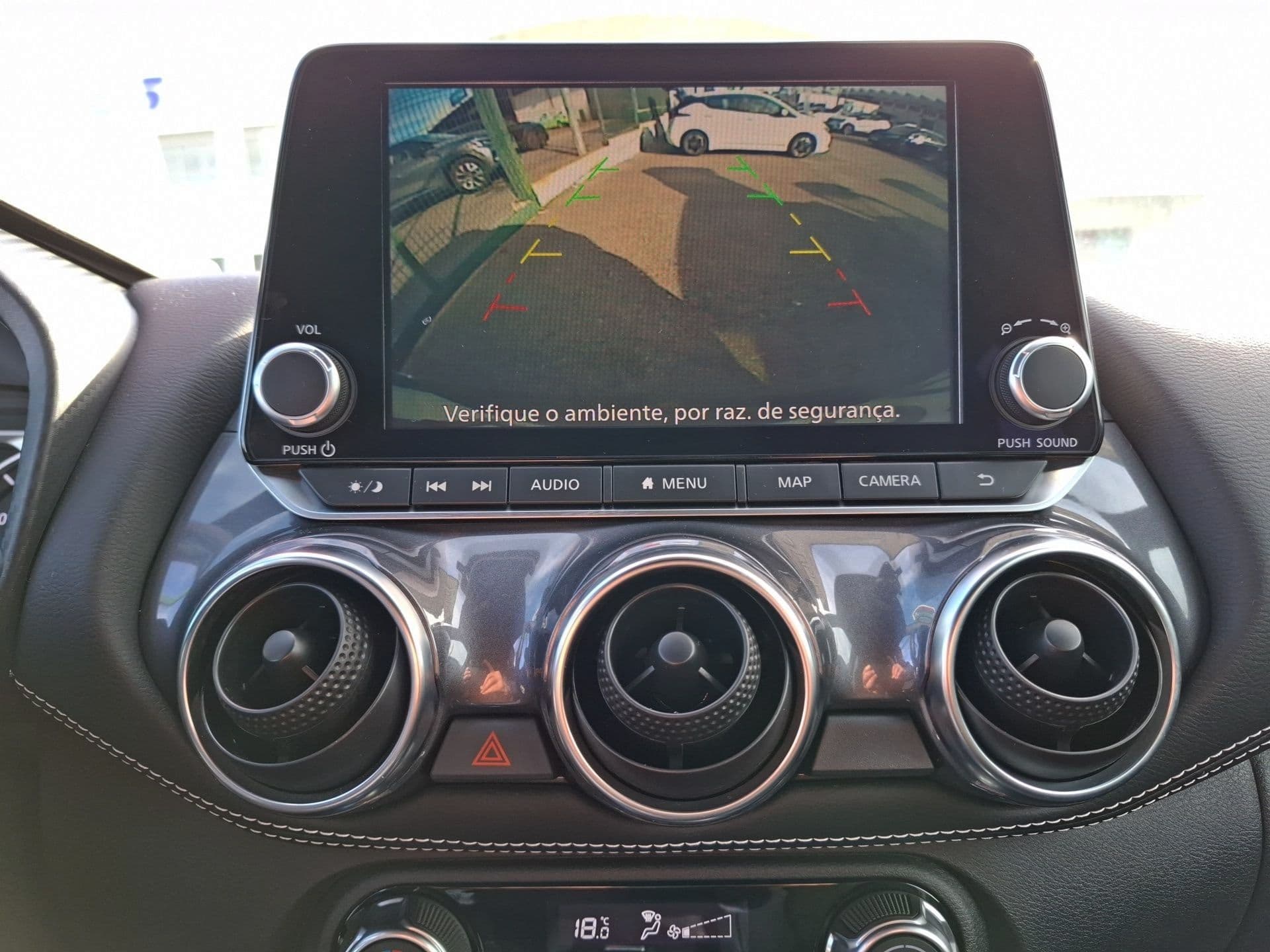 Nissan JUKE - 2