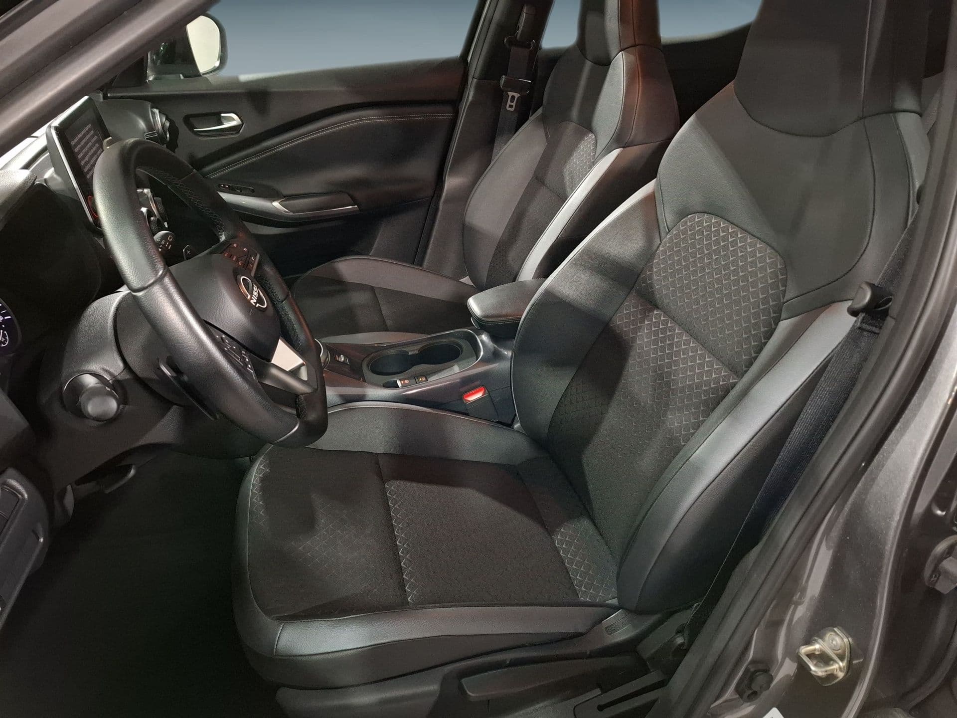 Nissan JUKE - 8