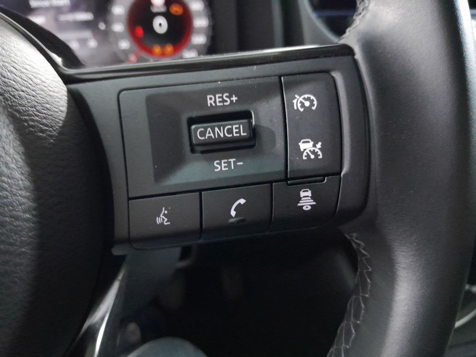 Nissan Qashqai - 8
