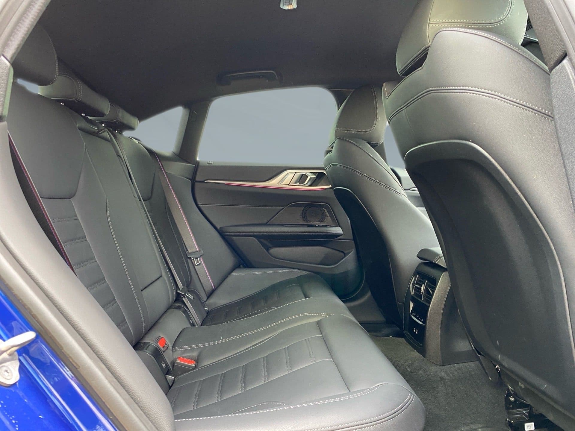 BMW i4 - 10