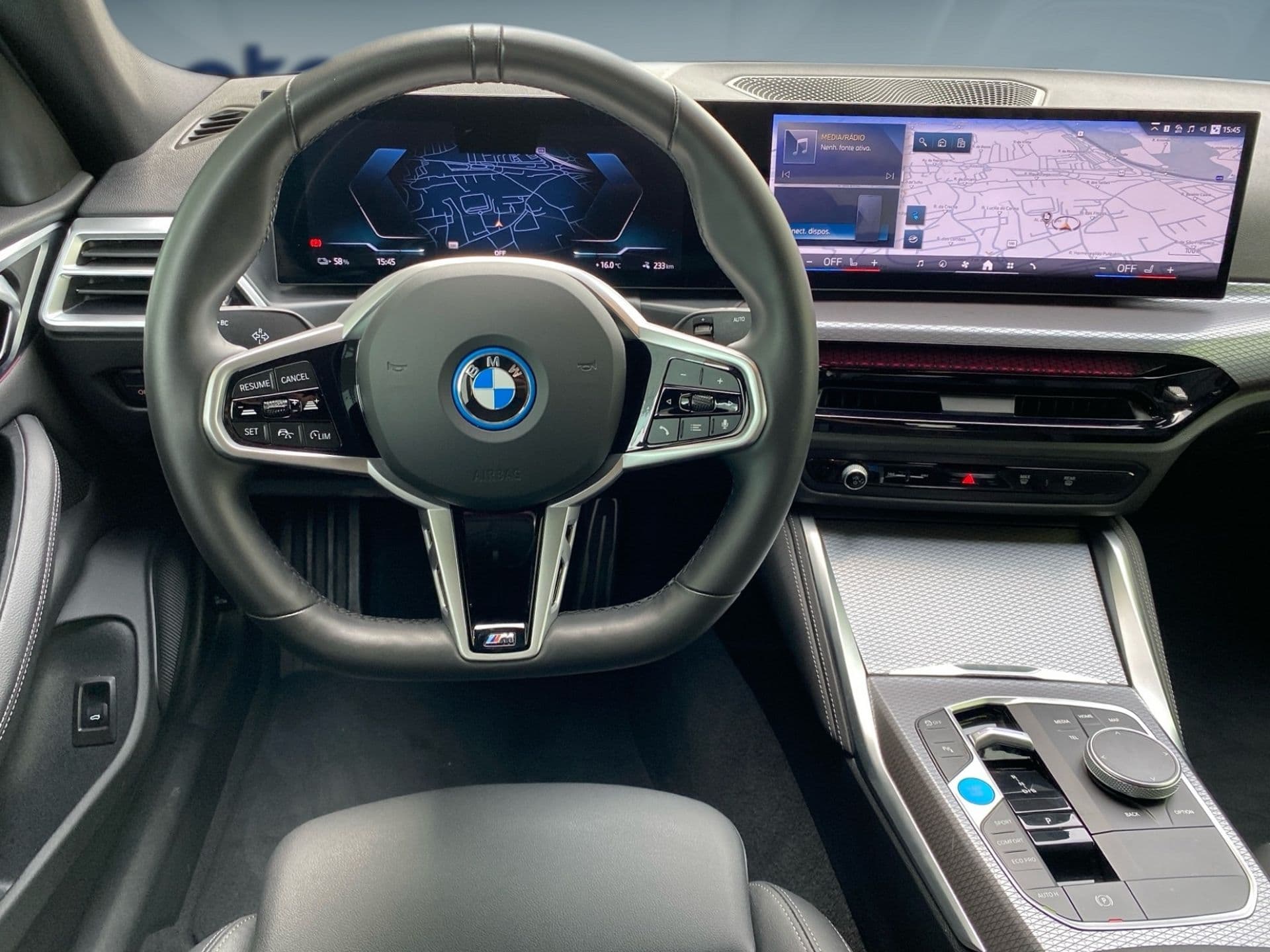 BMW i4 - 11