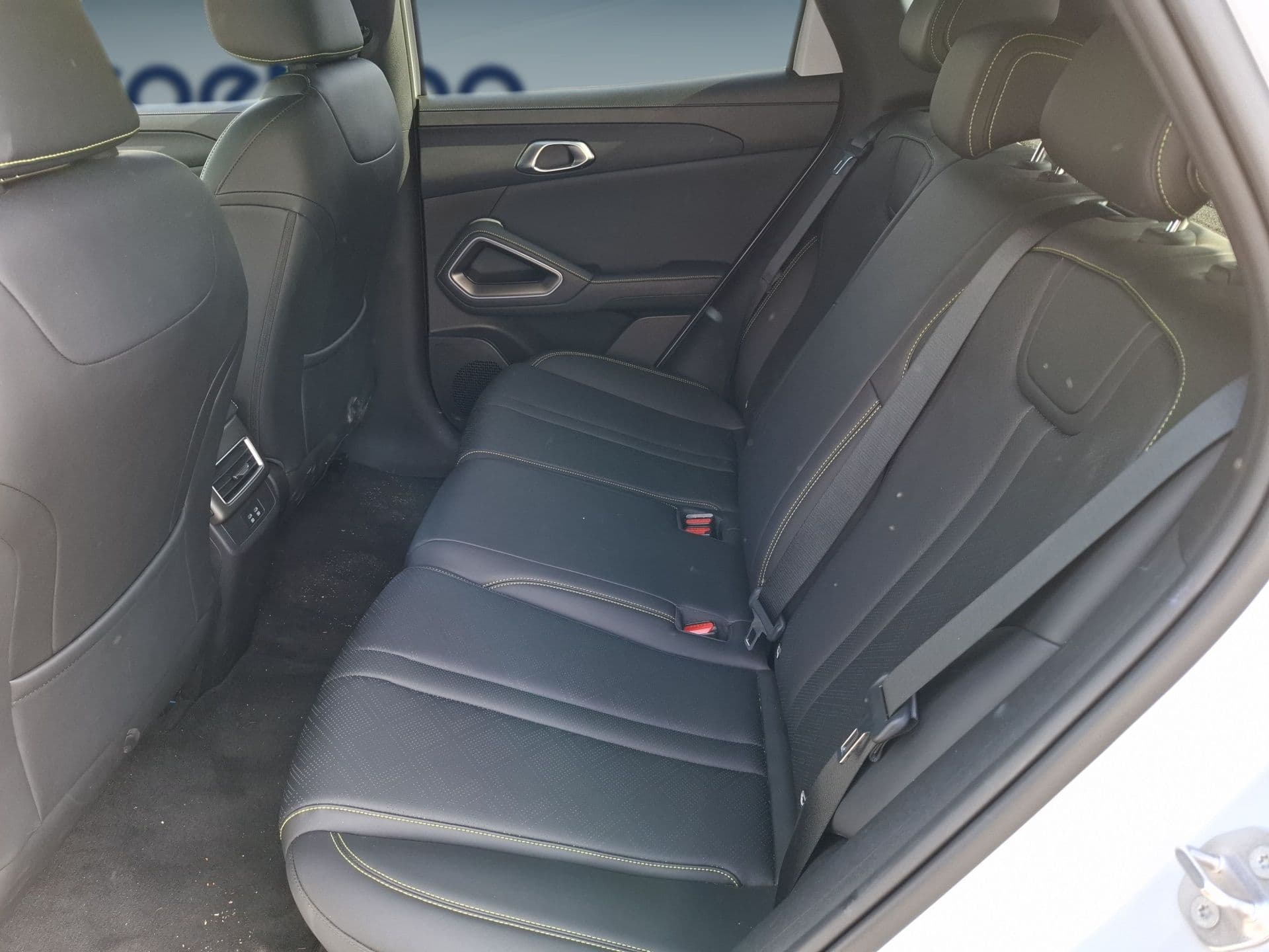 BYD Atto 2 DM-i - 11