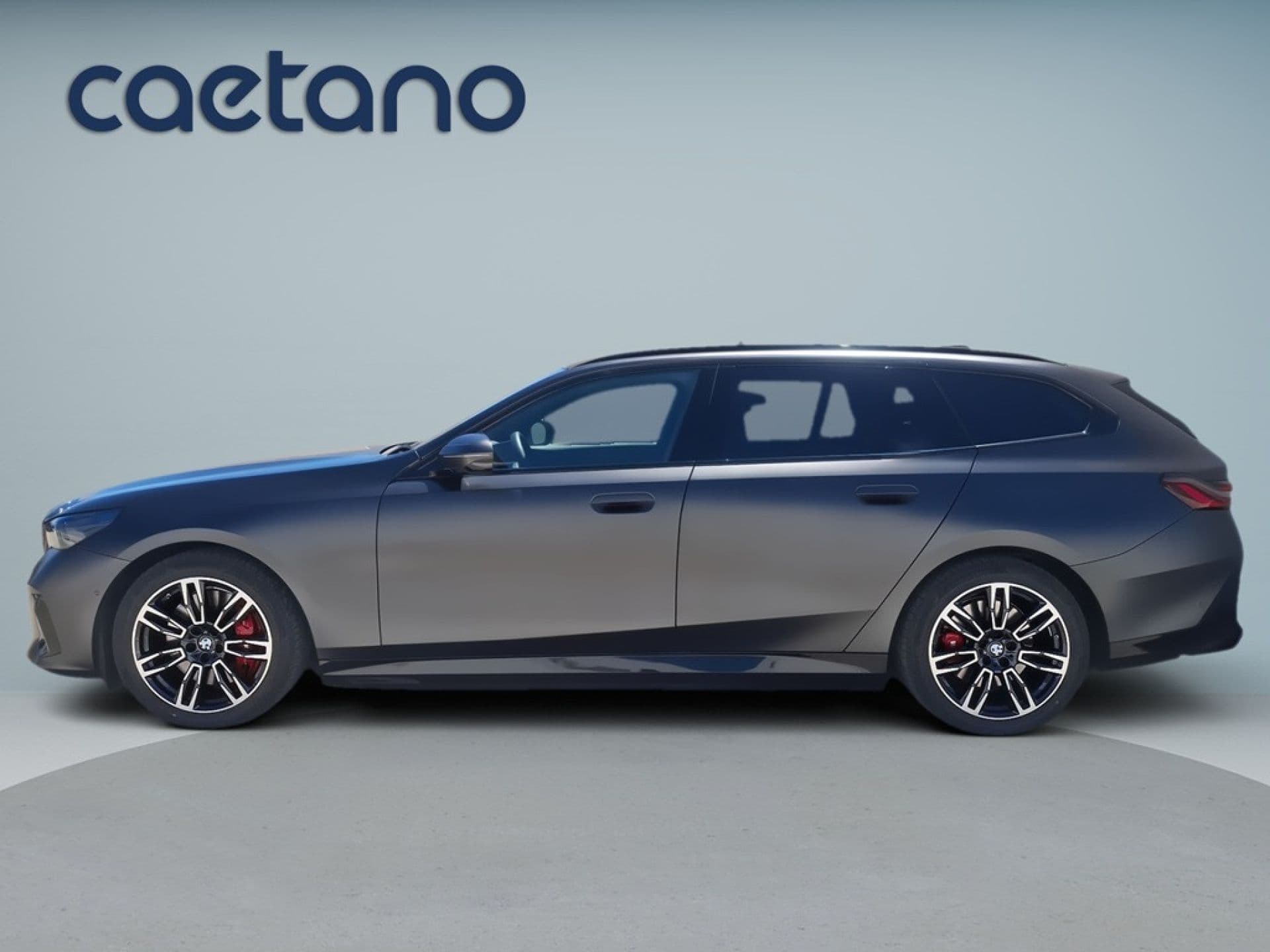 BMW i5 - 2