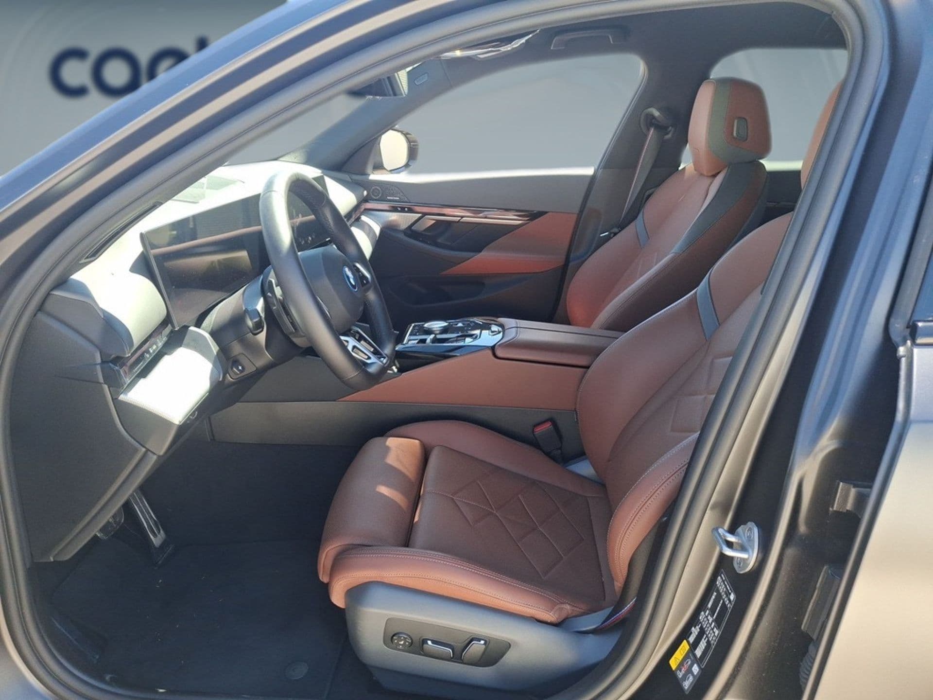 BMW i5 - 10