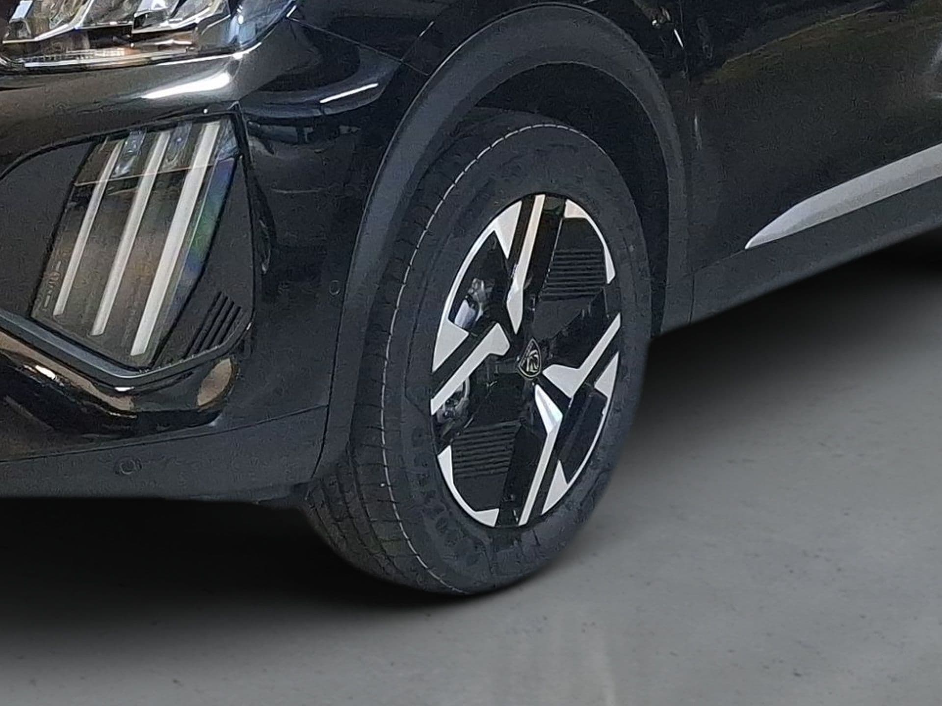 Peugeot 2008 - 3