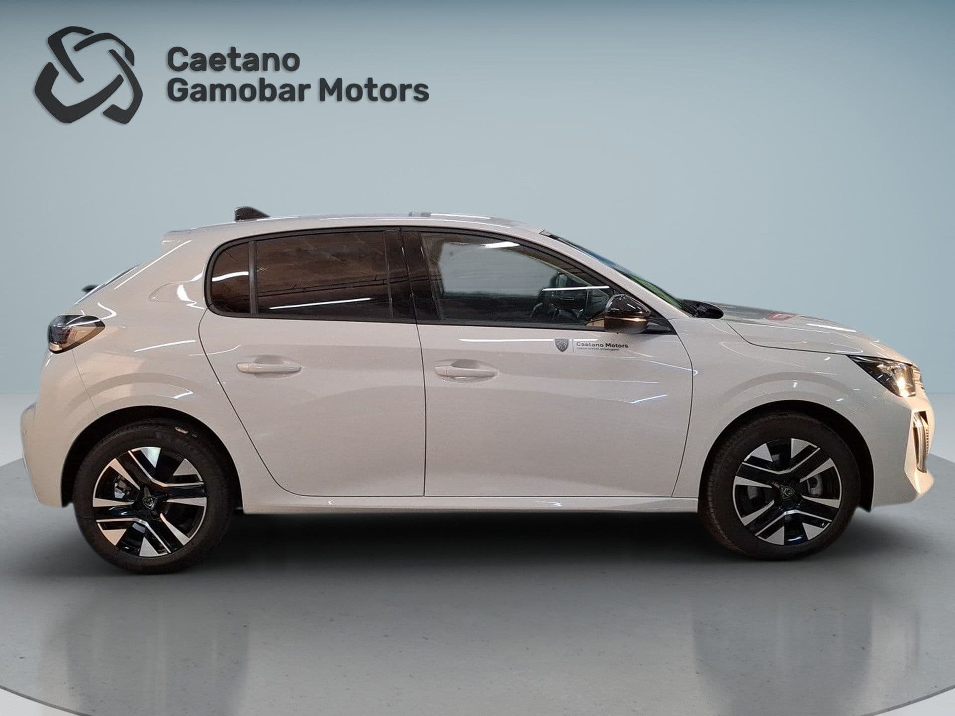 Peugeot 208 - 9