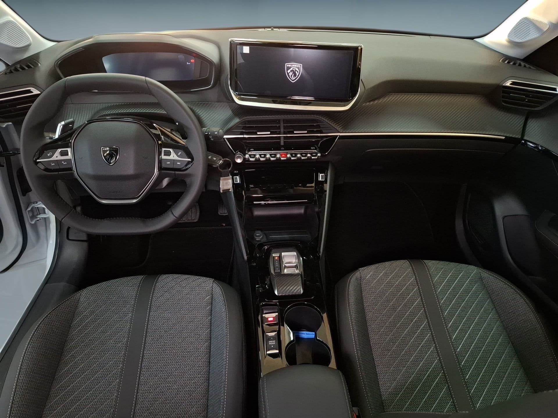 Peugeot 208 - 12