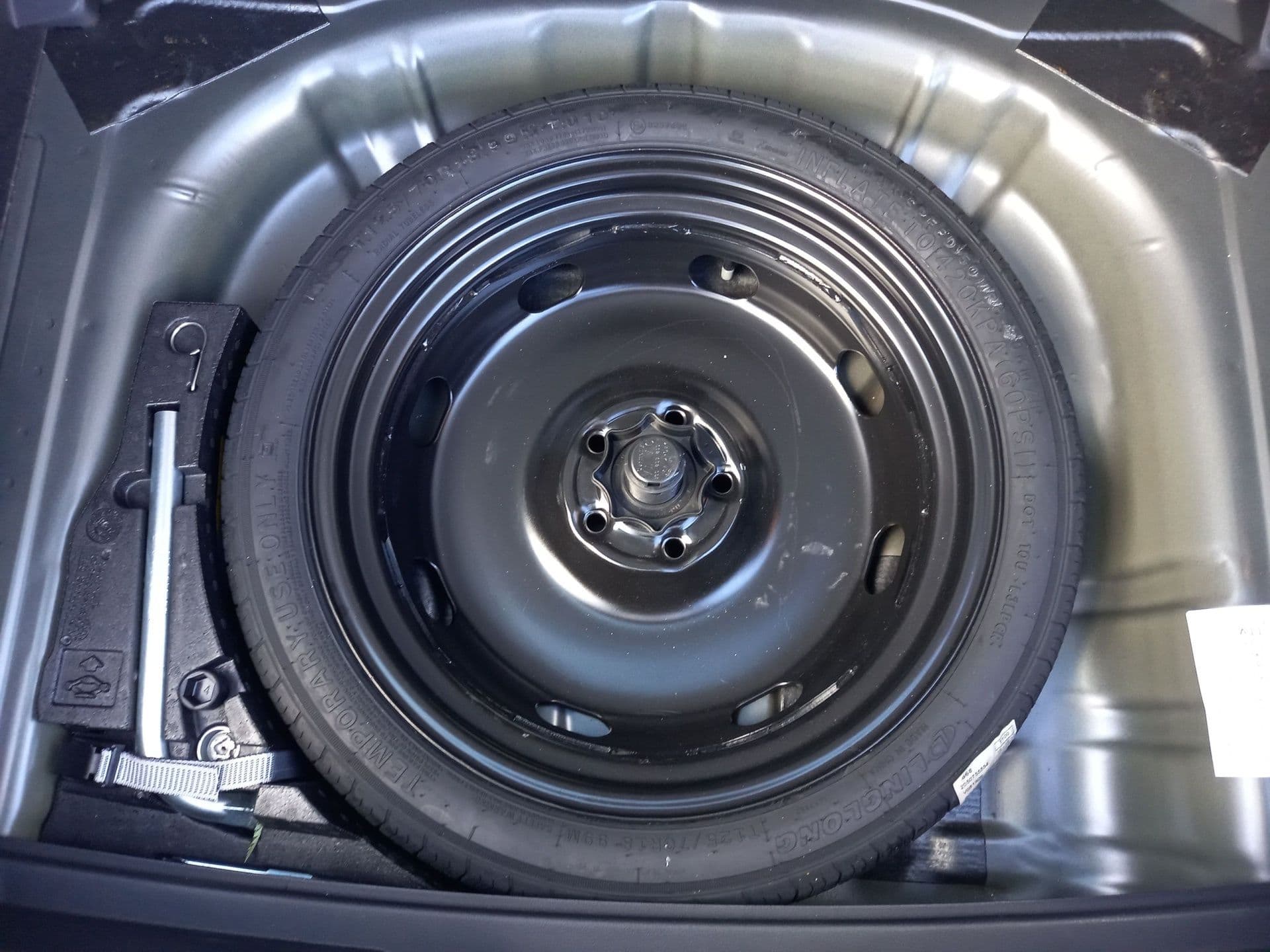 Volkswagen T-Roc - 12