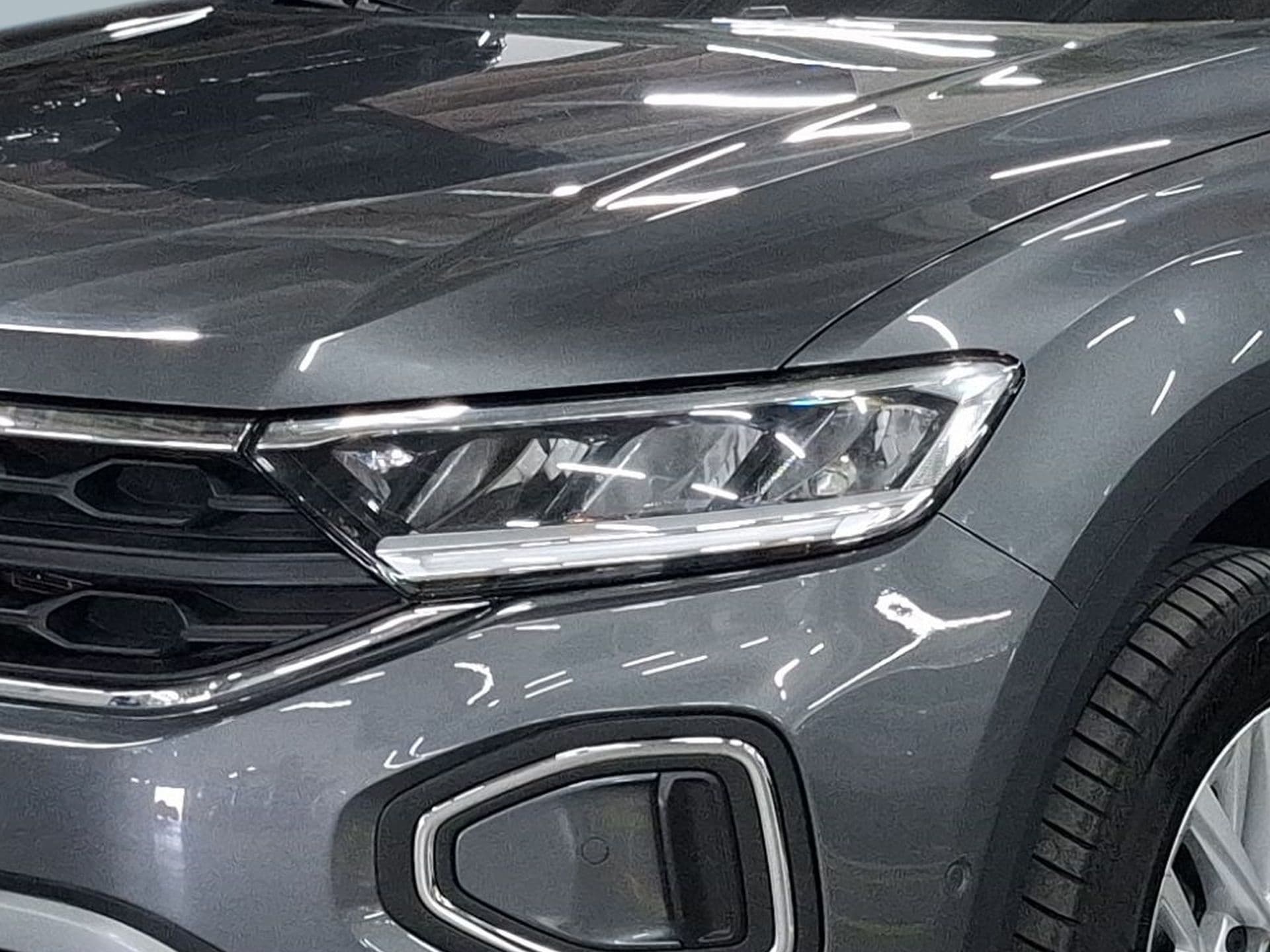 Volkswagen T-Roc - 5