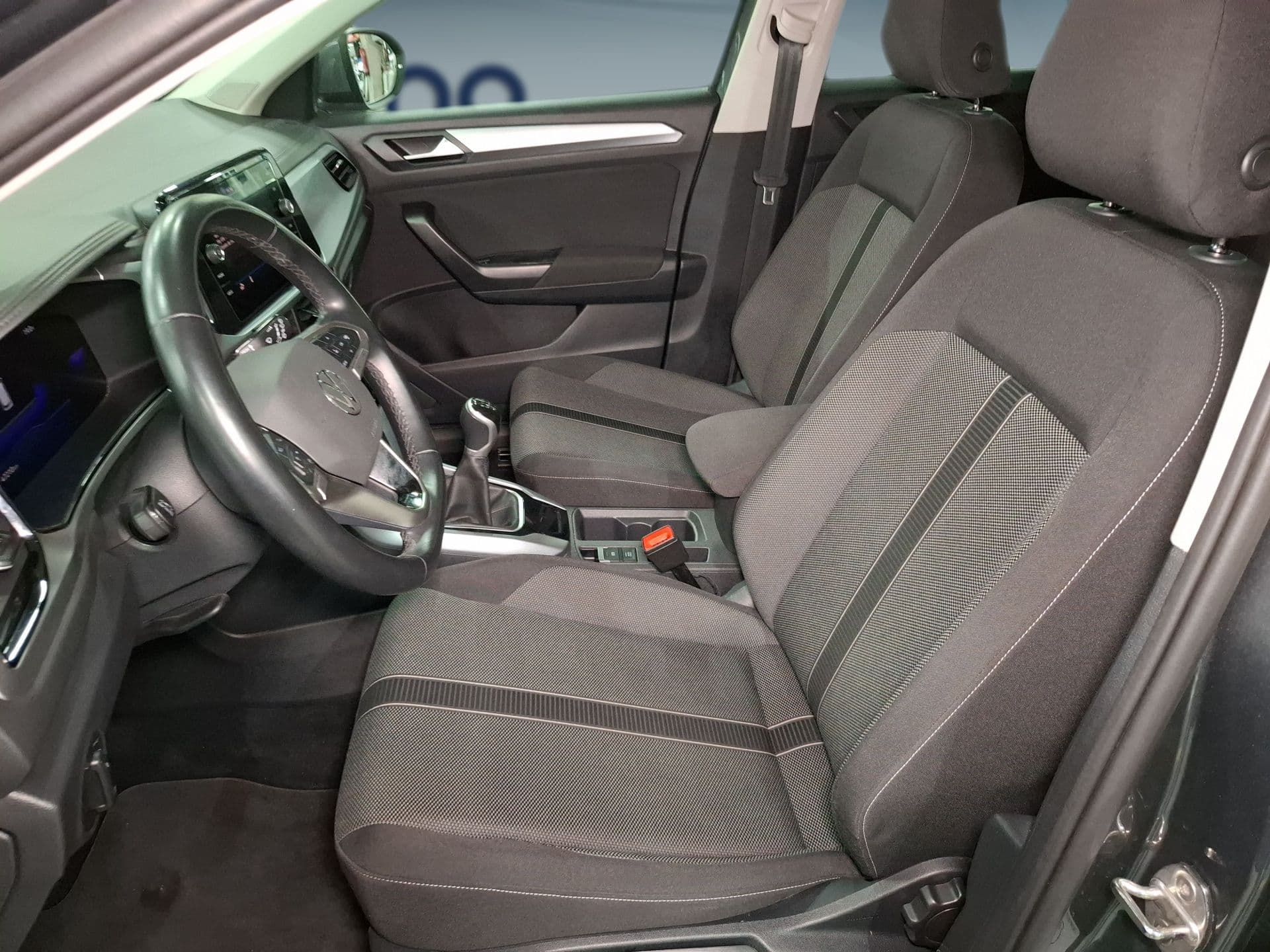 Volkswagen T-Roc - 10