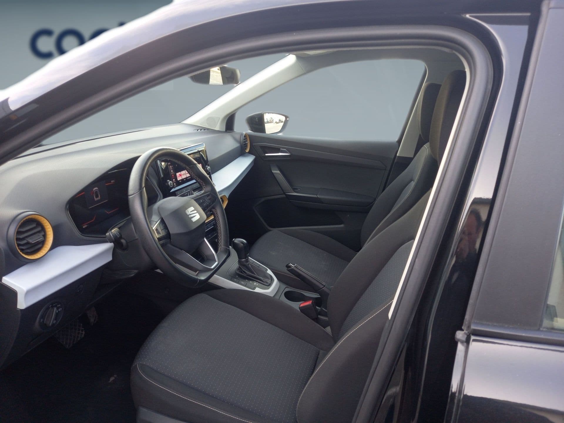 SEAT Arona - 6