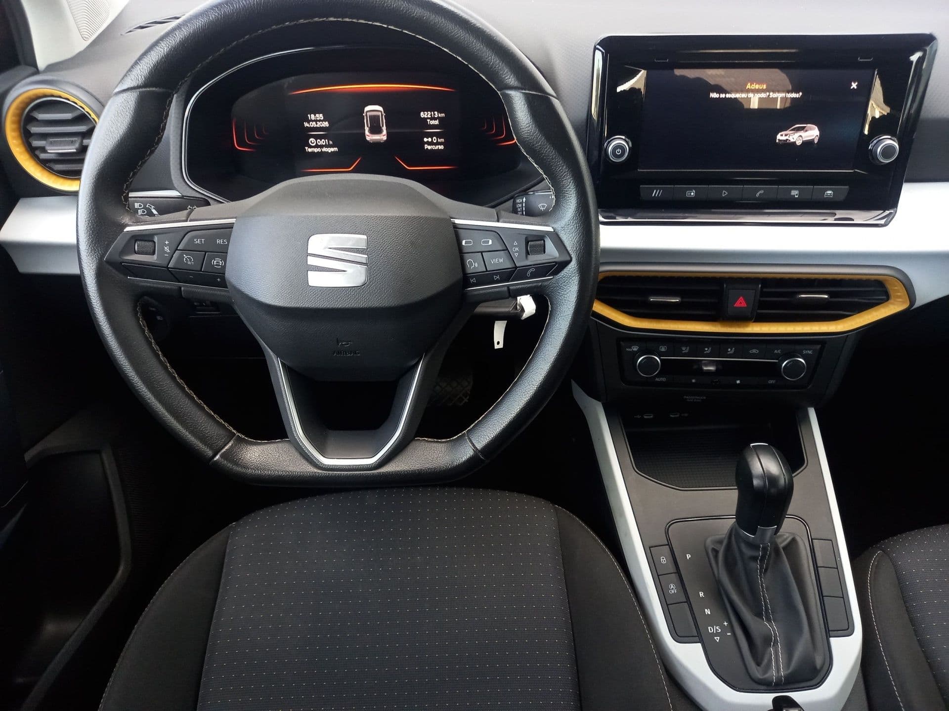 SEAT Arona - 8