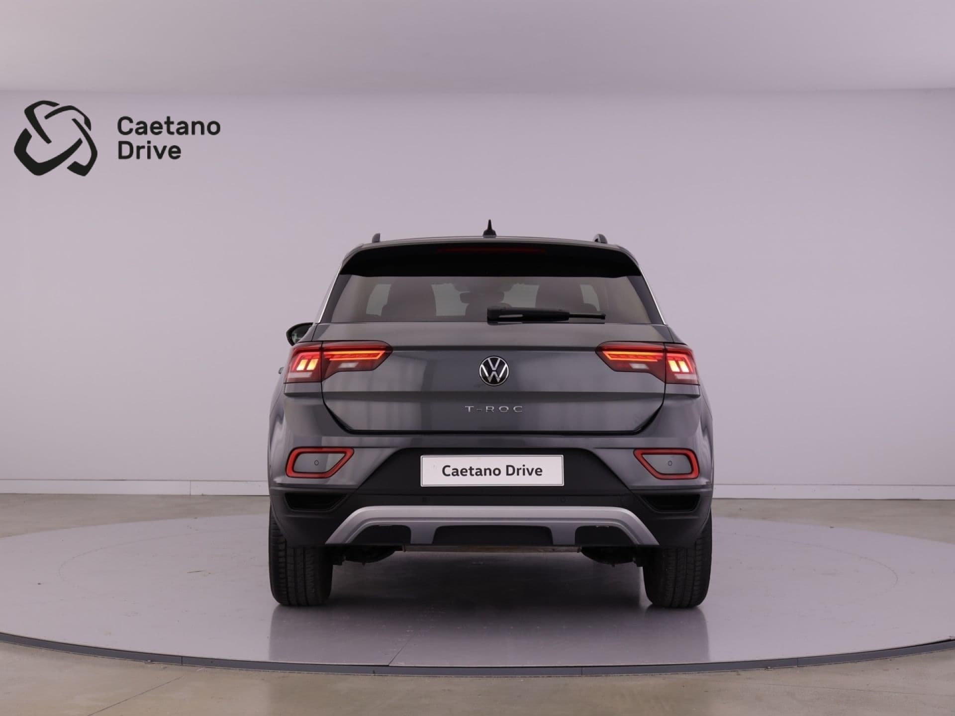 Volkswagen T-Roc - 2