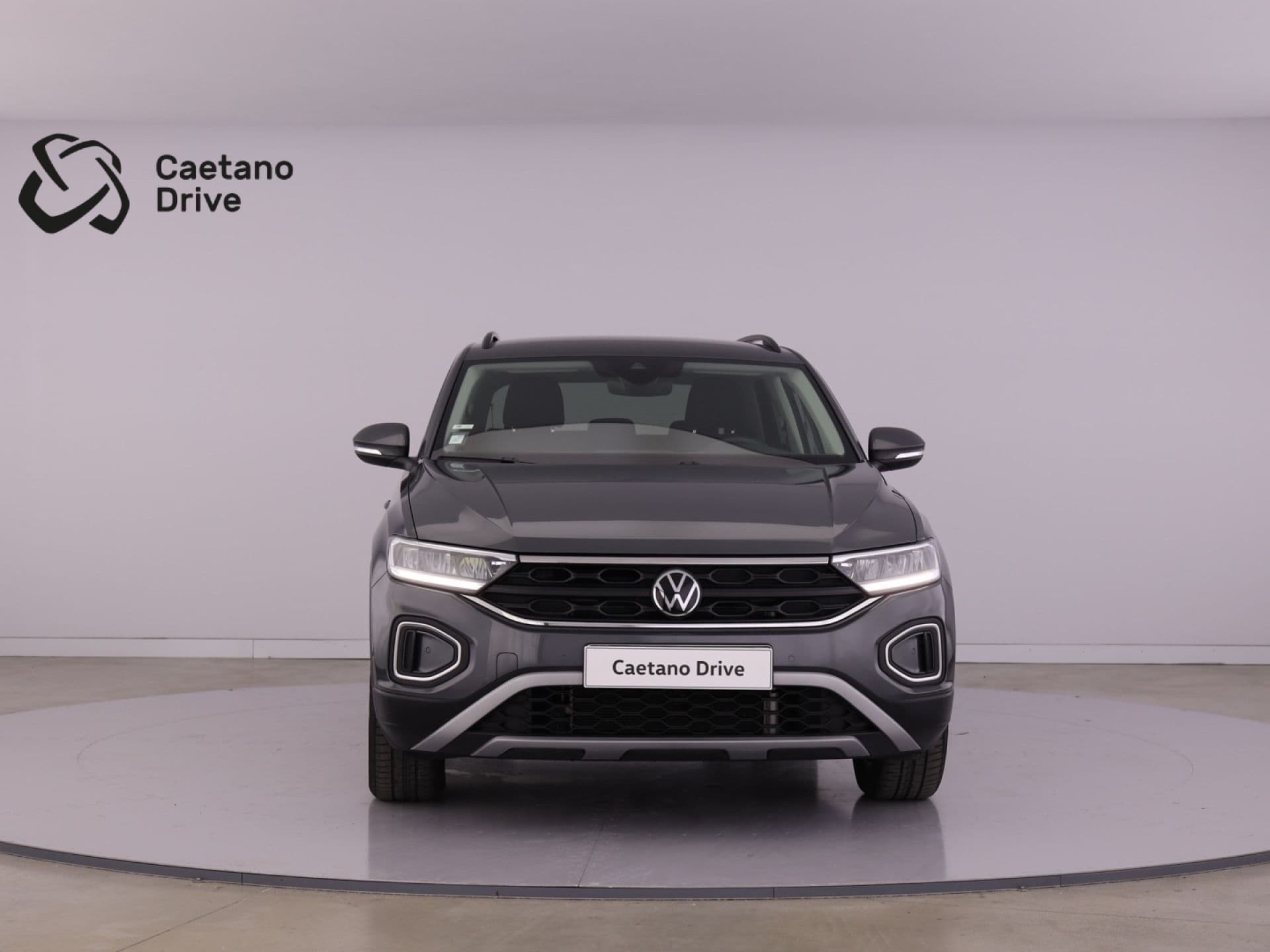 Volkswagen T-Roc - 4
