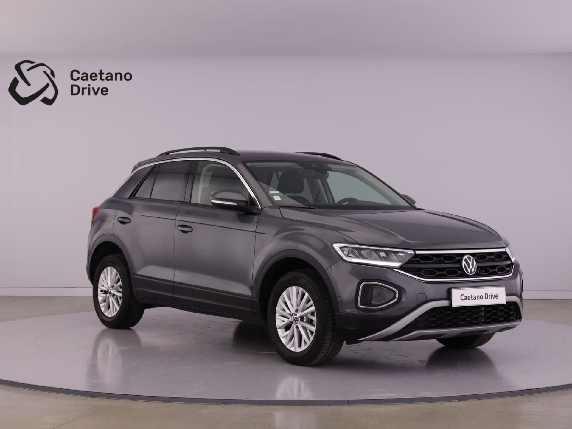Volkswagen T-Roc - 6