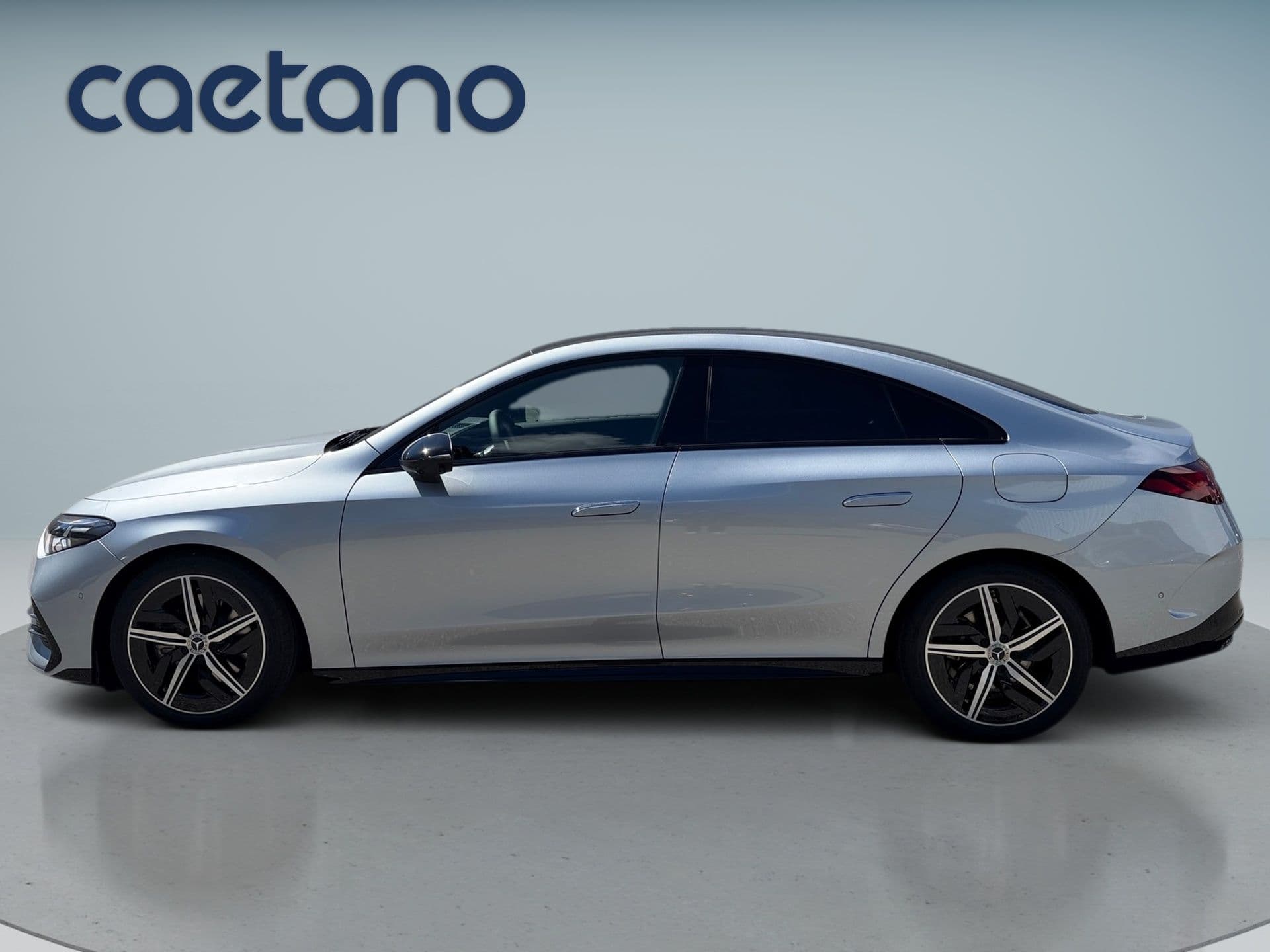 Mercedes-Benz CLA - 2