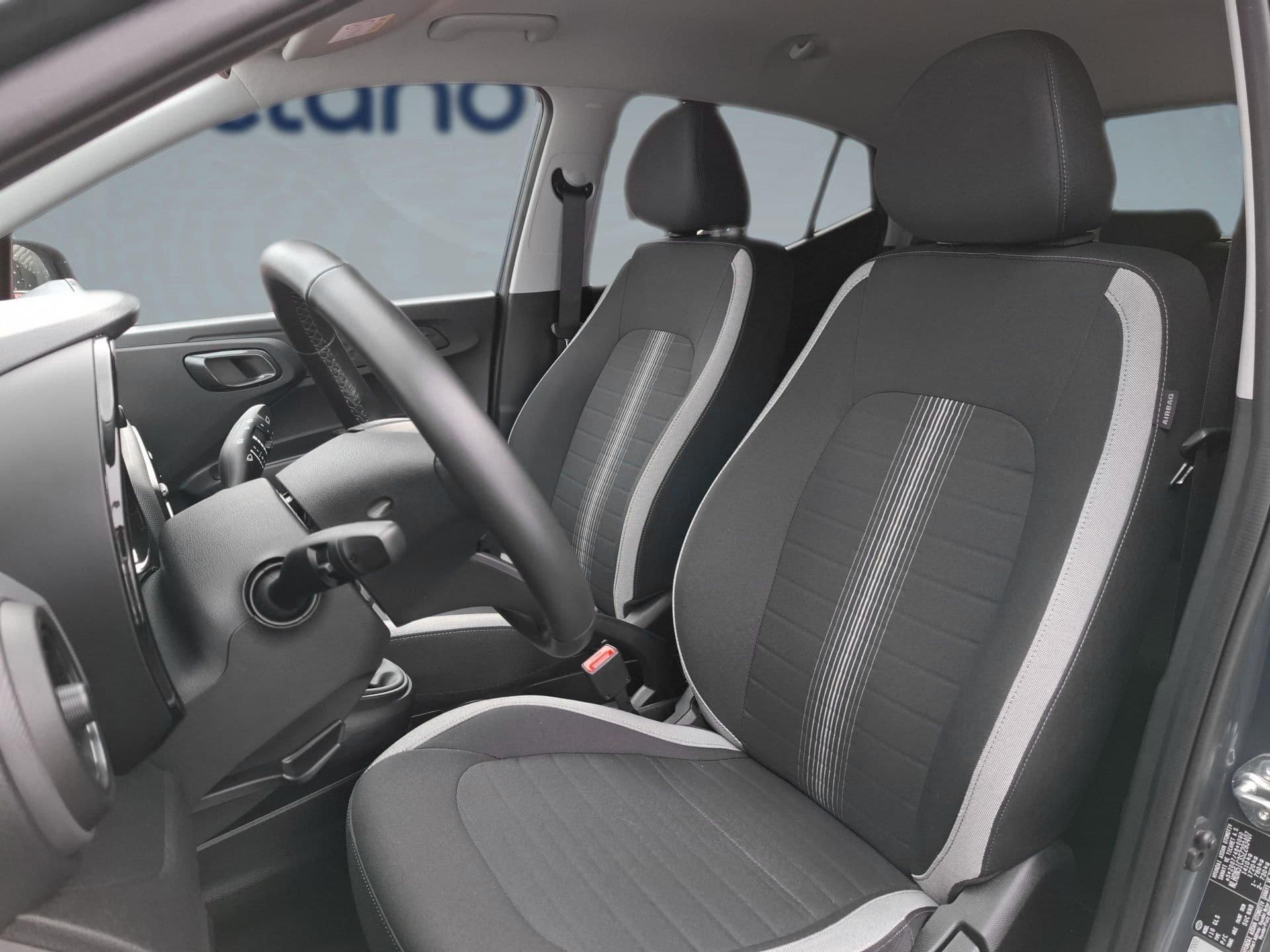 Hyundai i10 - 10
