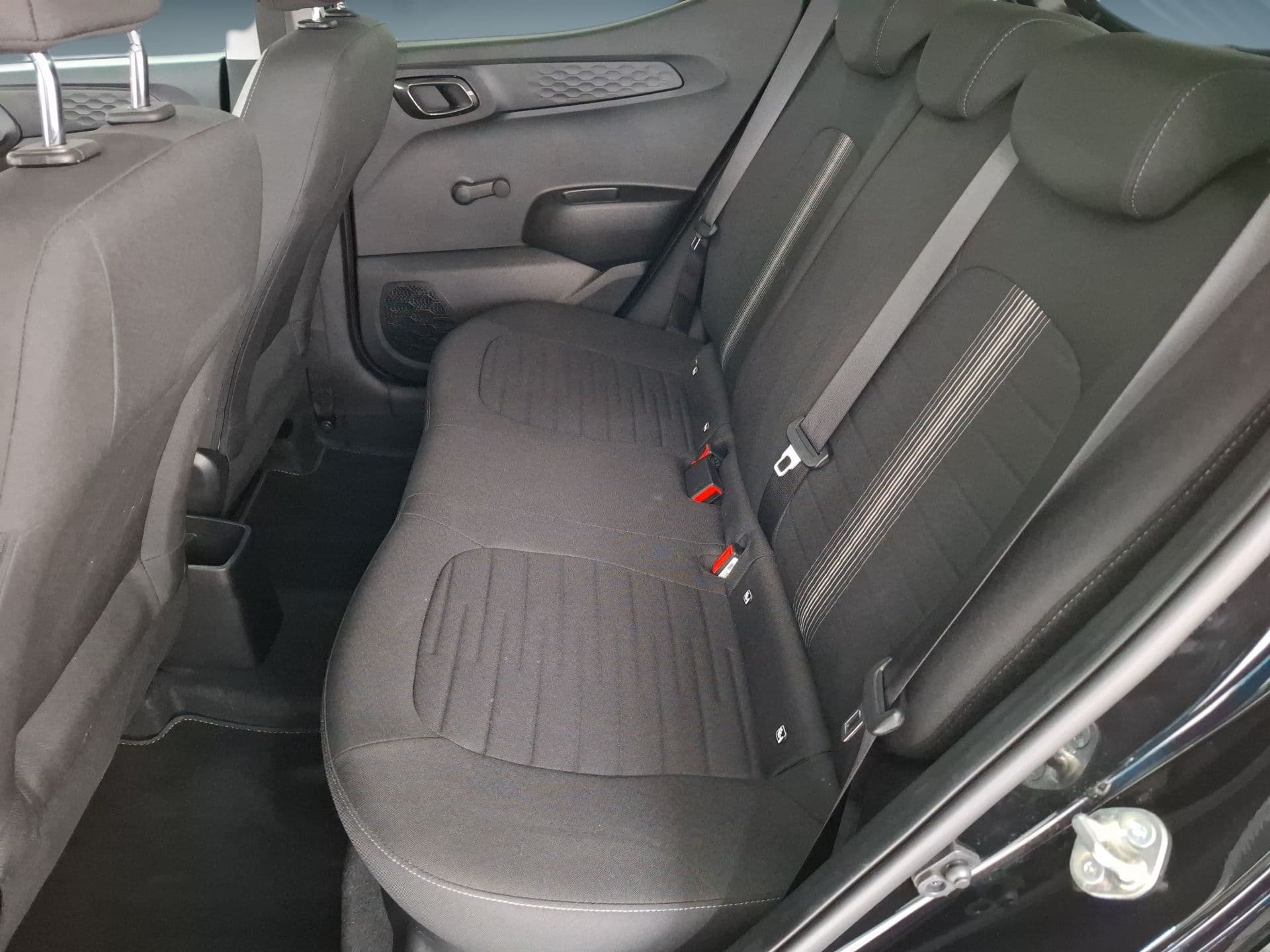 Hyundai i10 - 12