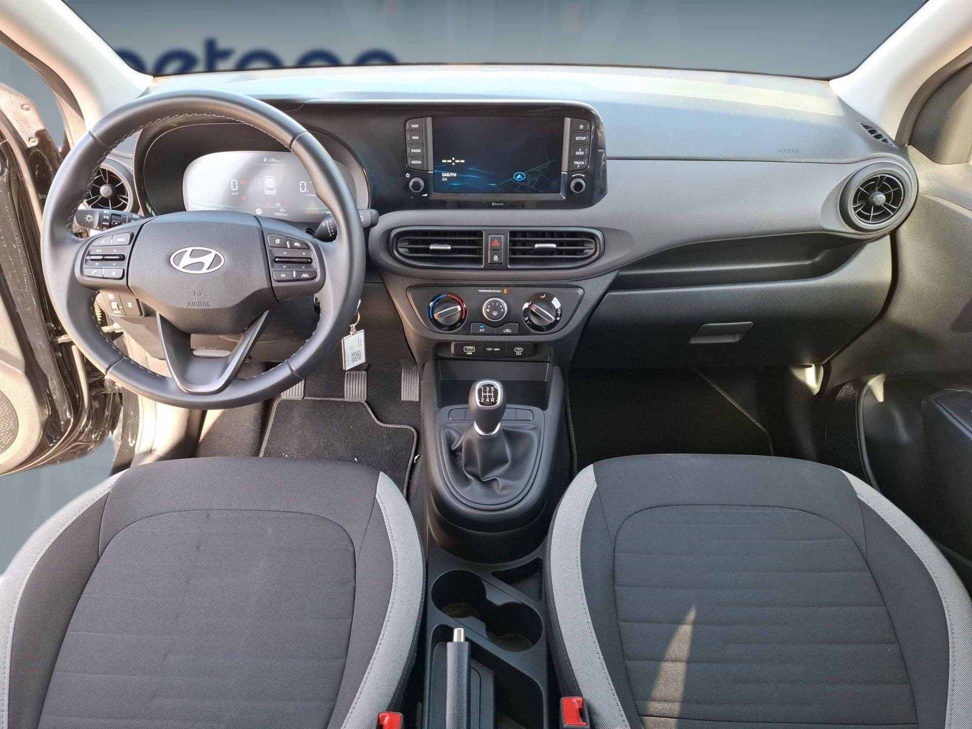 Hyundai i10 - 12