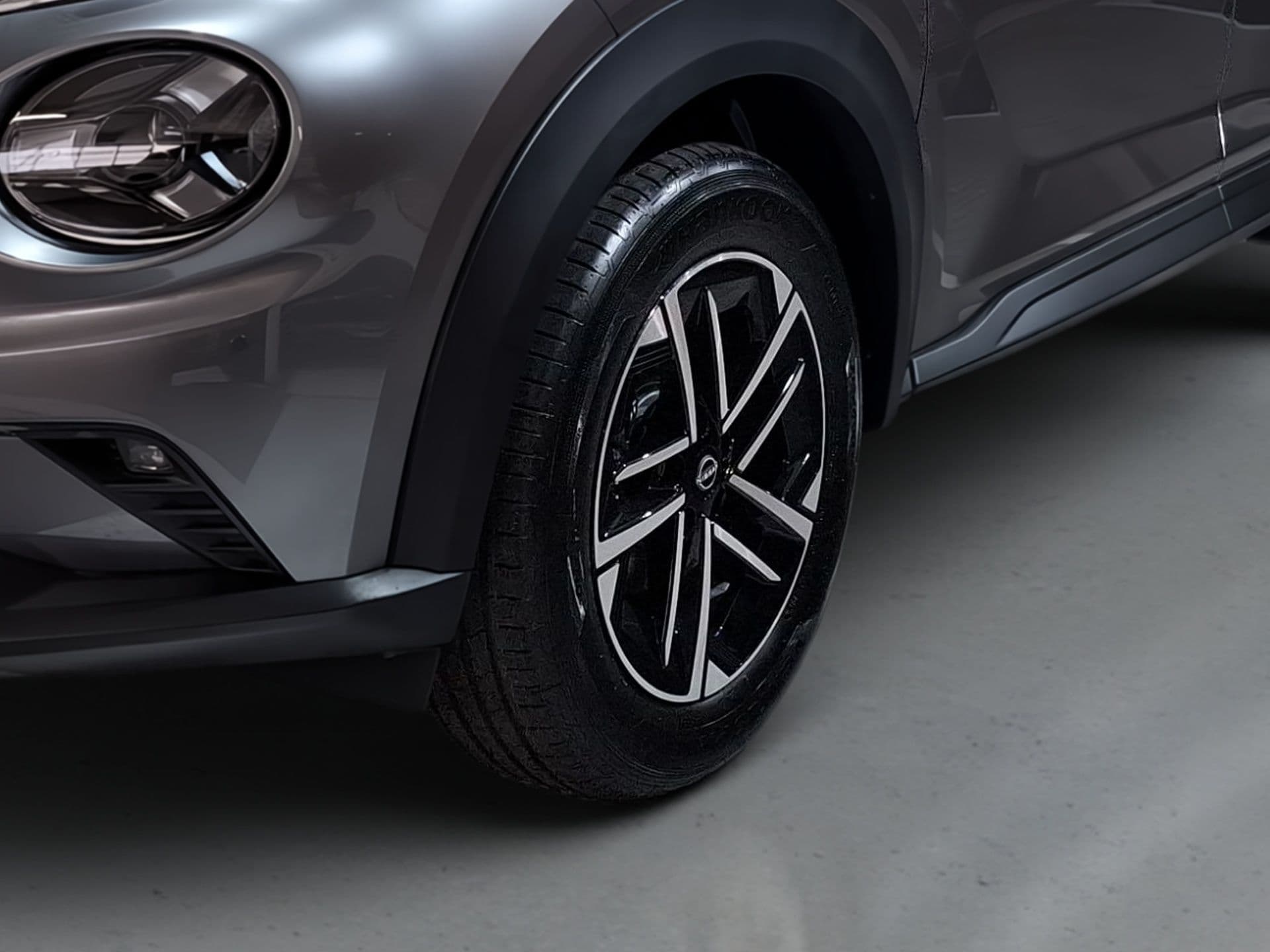 Nissan JUKE - 5