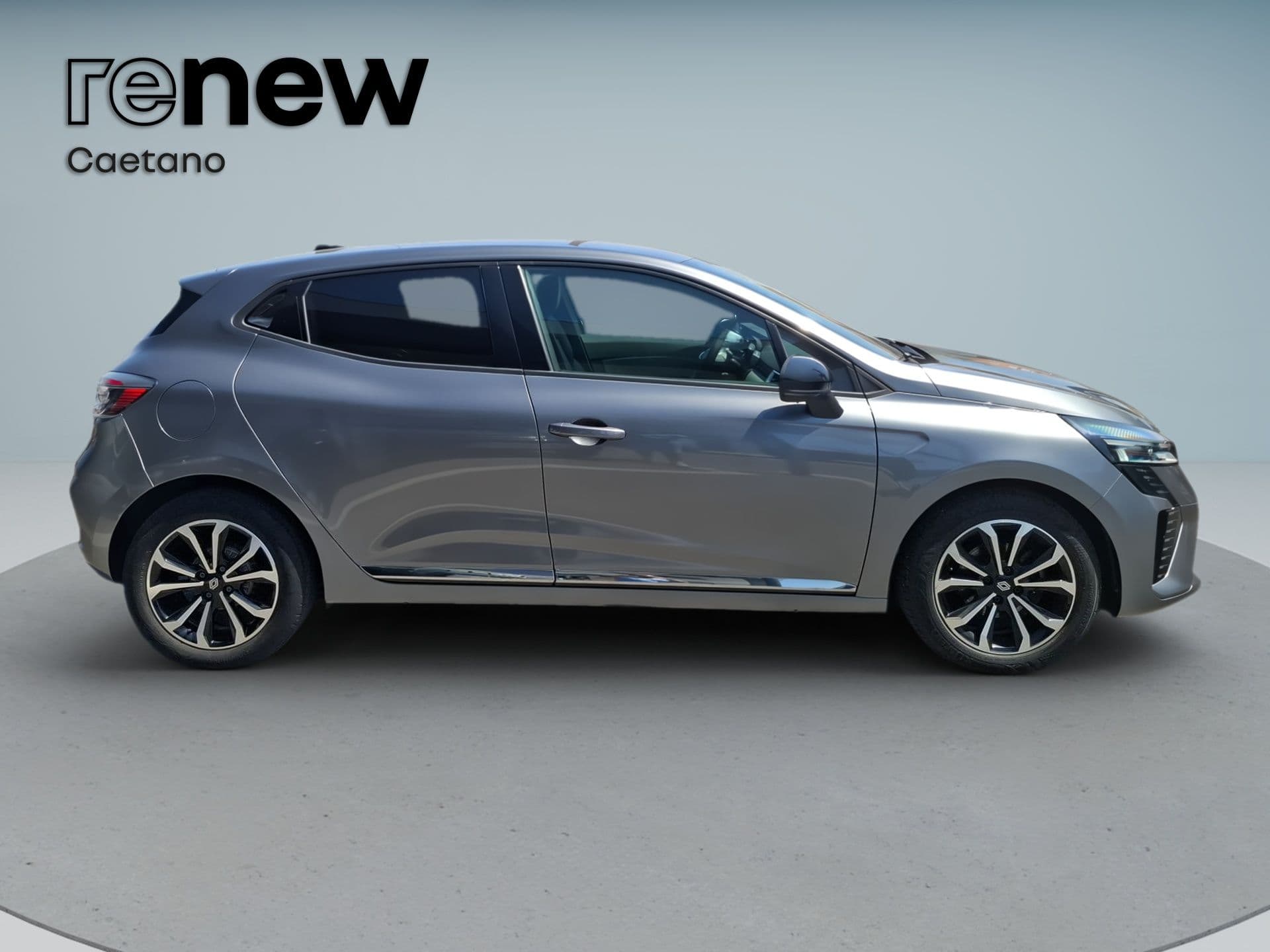 Renault Clio - 8