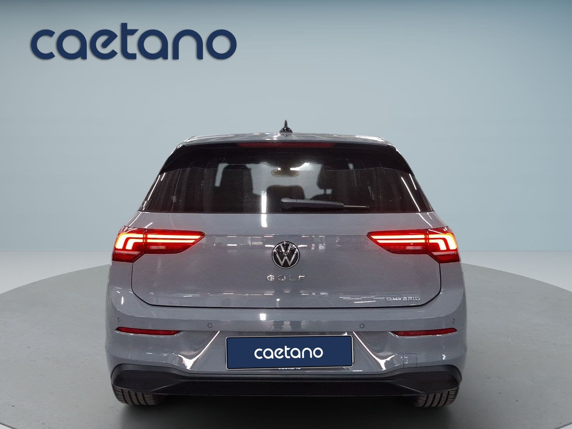 Volkswagen Golf - 8