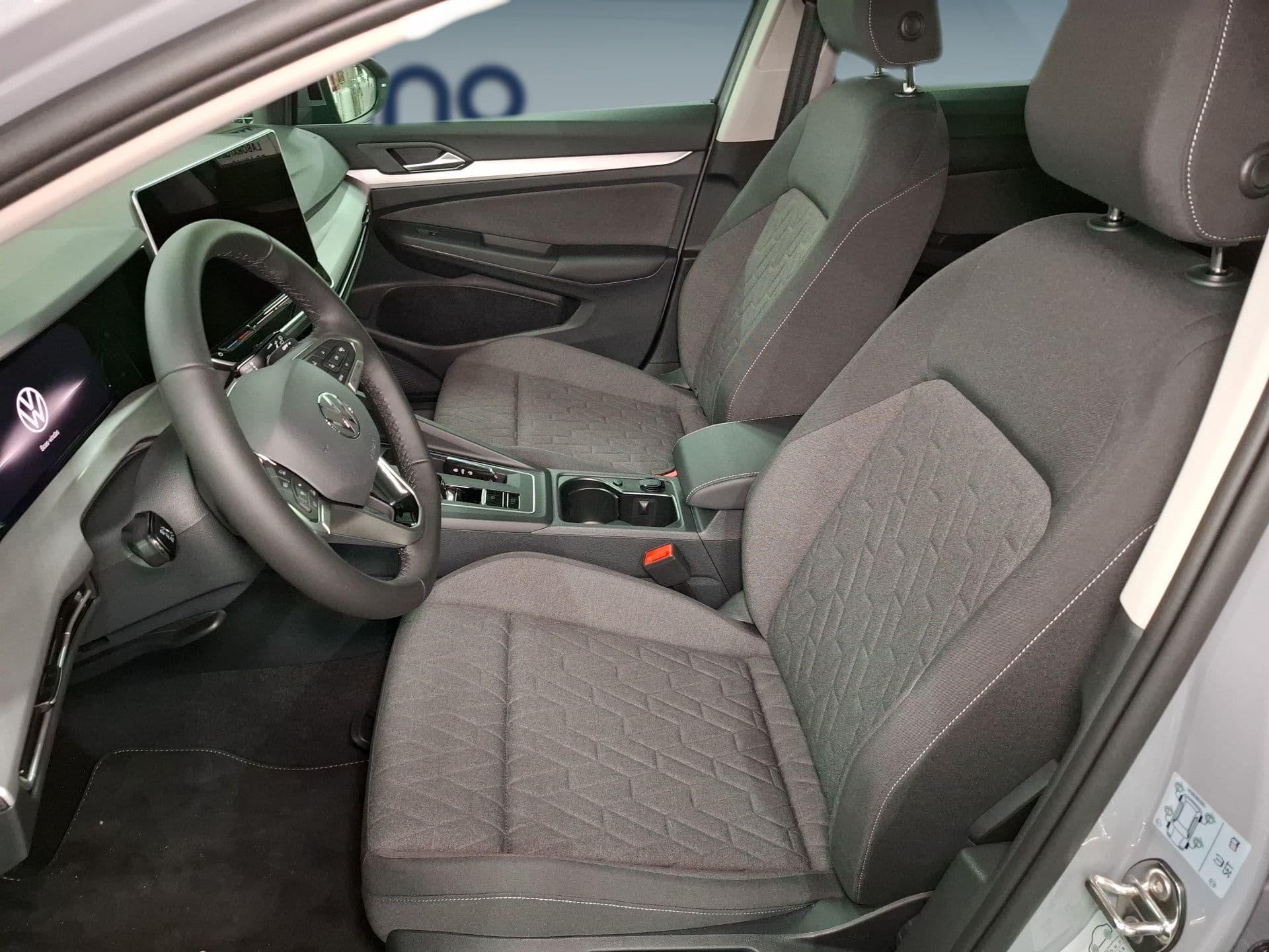 Volkswagen Golf - 9
