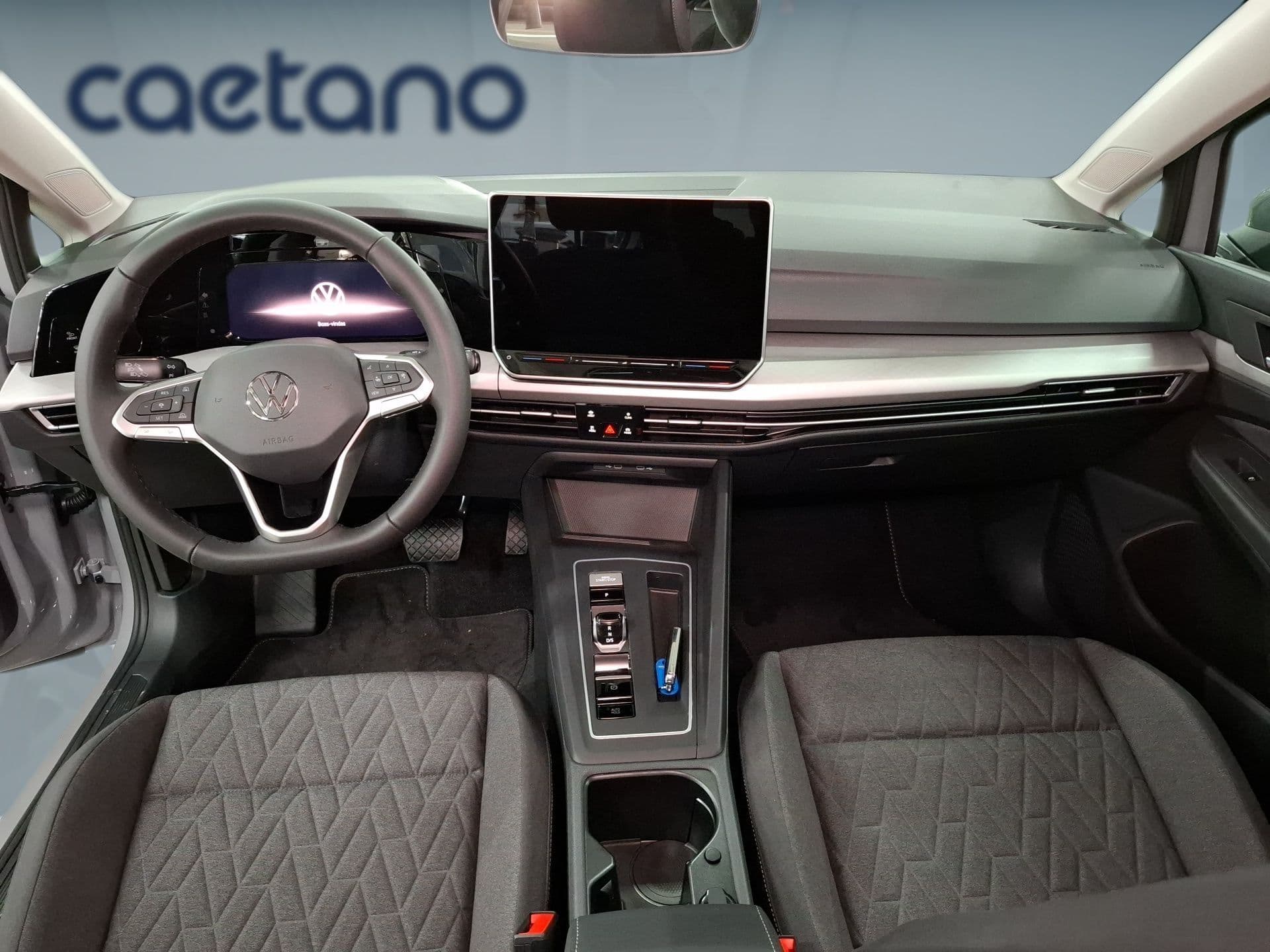 Volkswagen Golf - 11