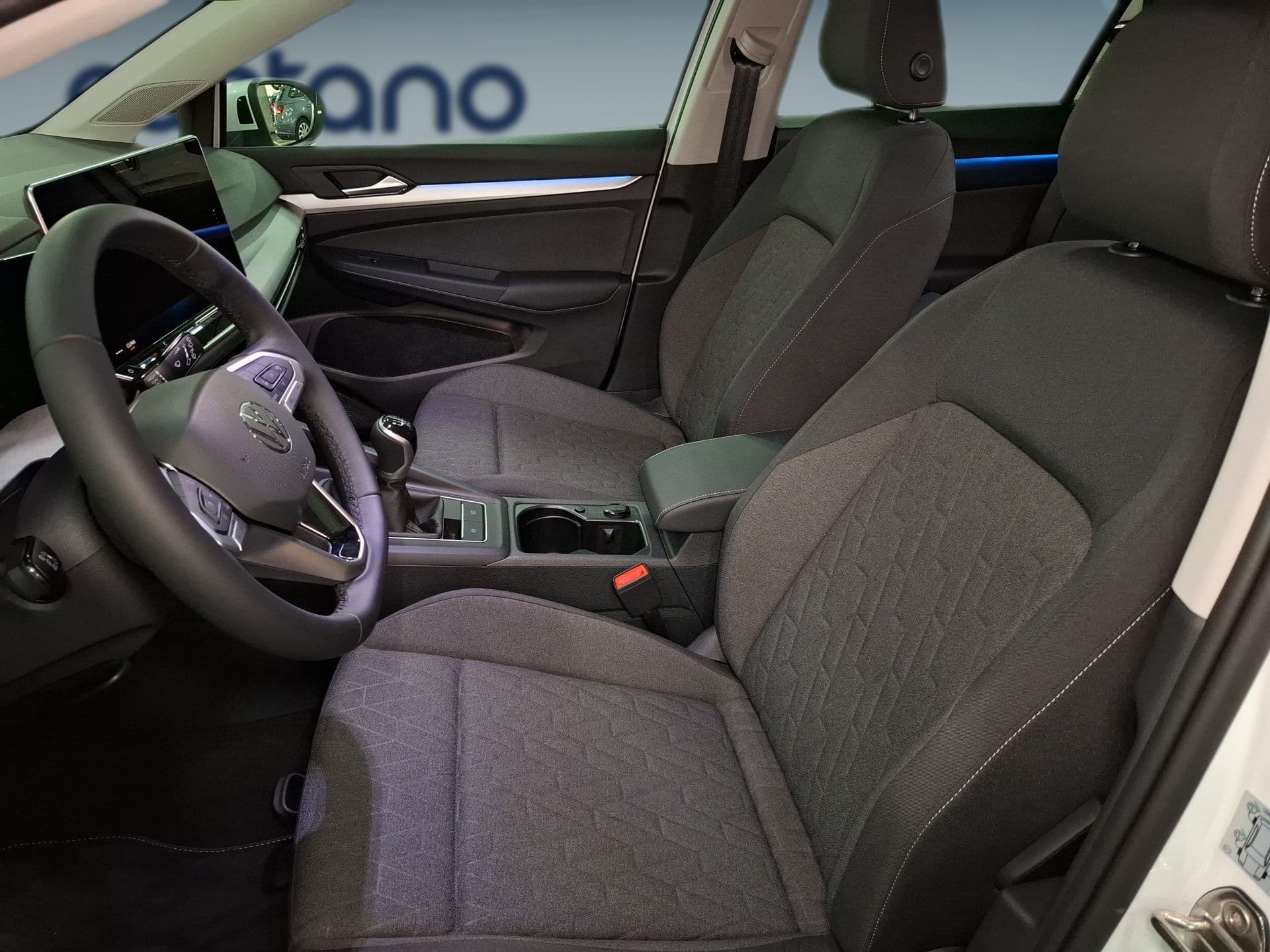 Volkswagen Golf - 6