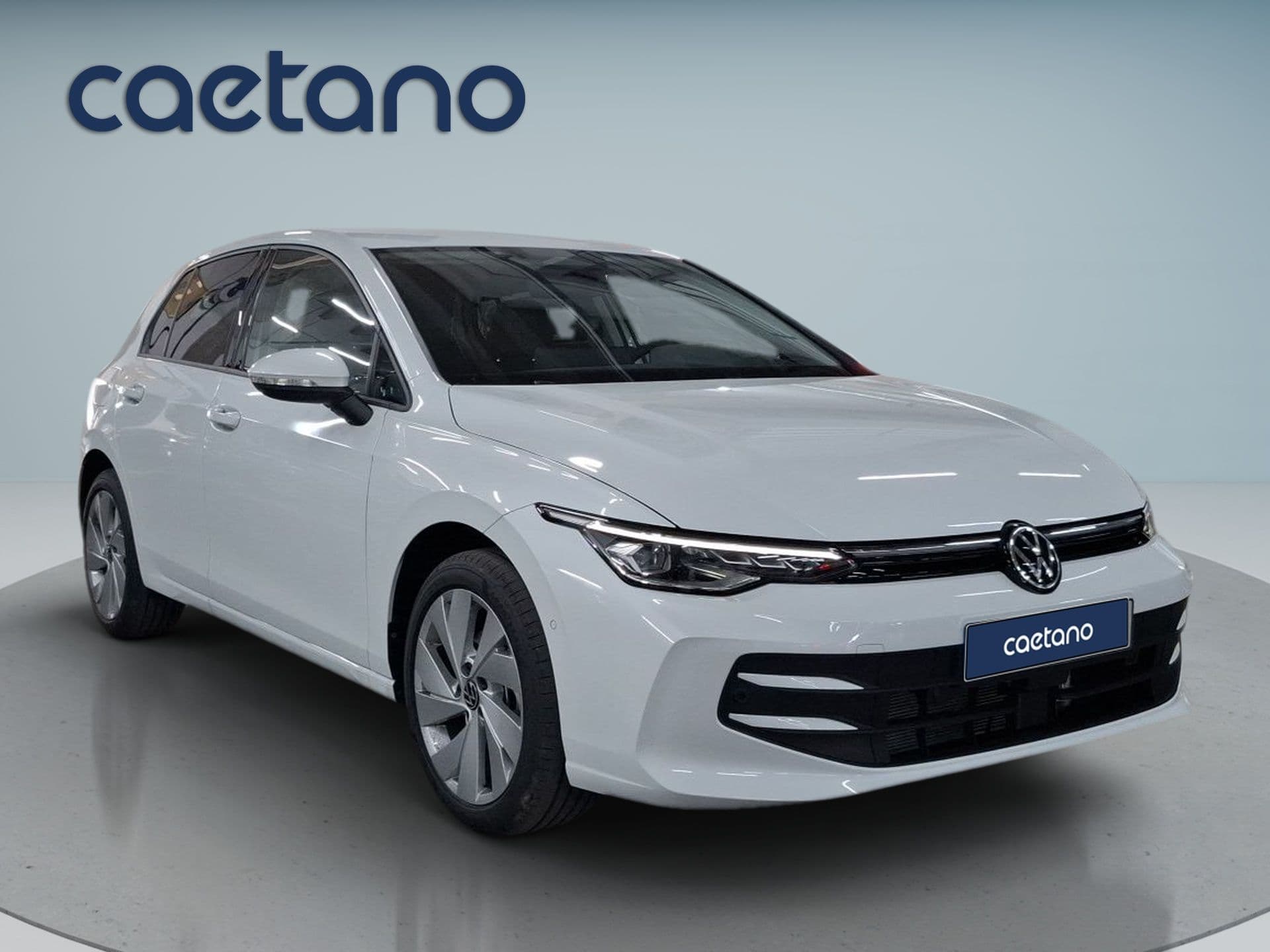 Volkswagen Golf - 8