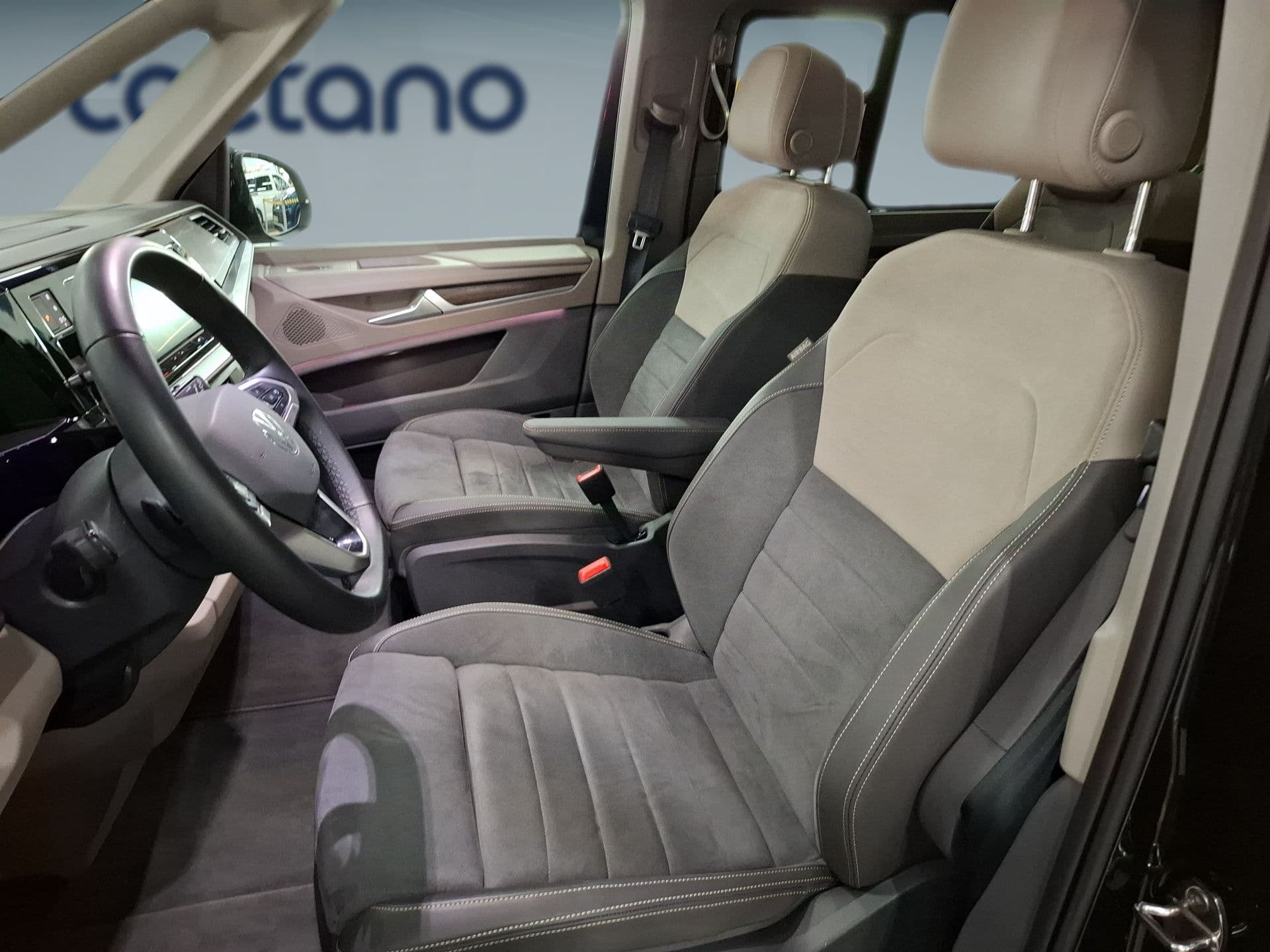 Volkswagen Multivan - 10