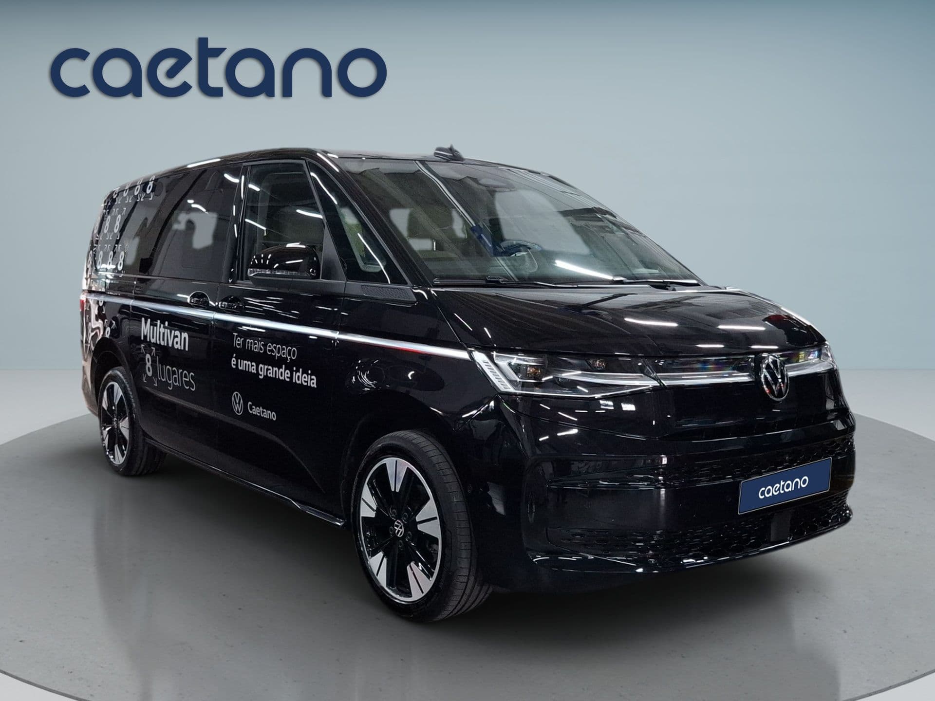 Volkswagen Multivan - 12