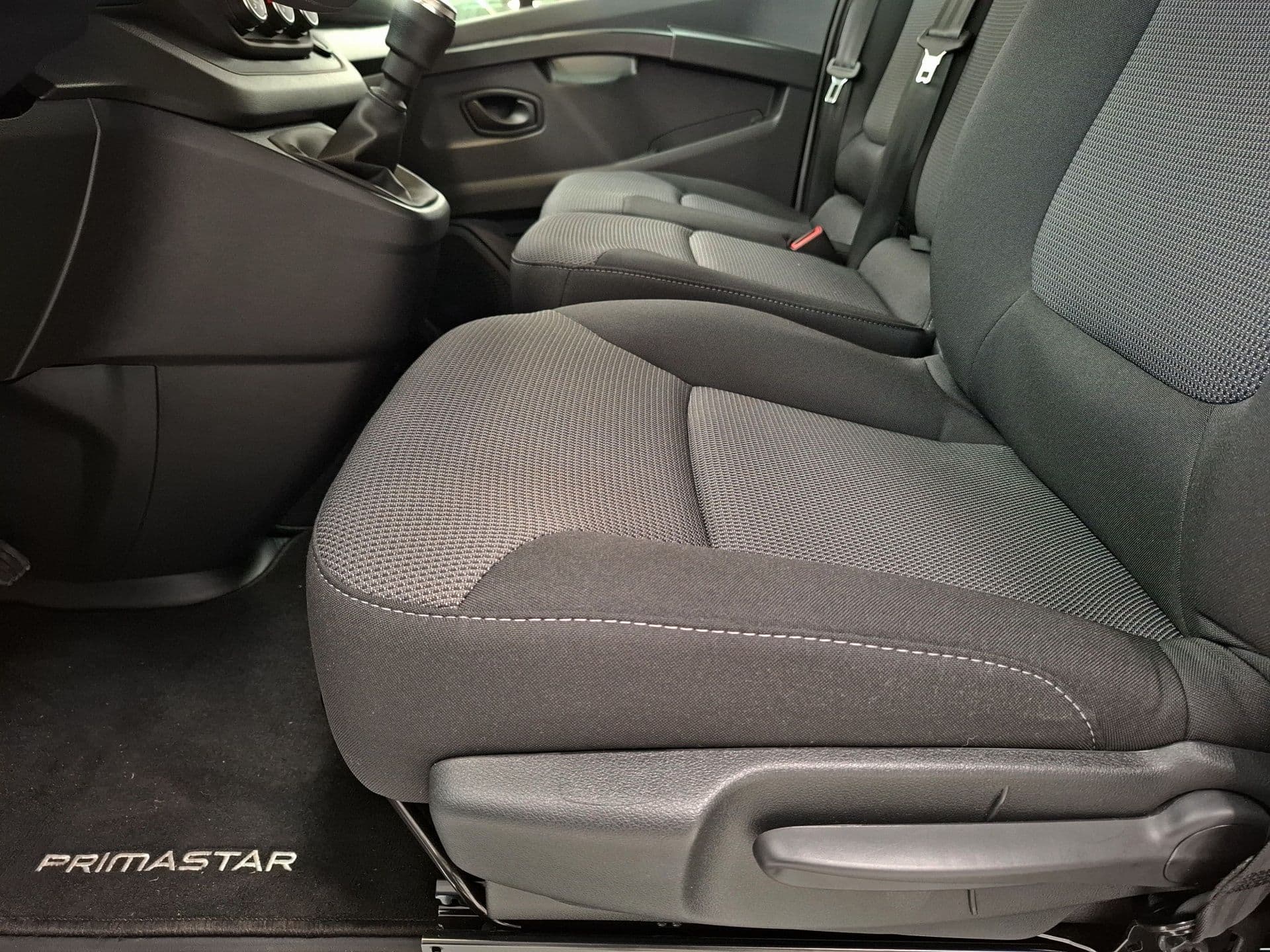 Nissan Primastar - 8
