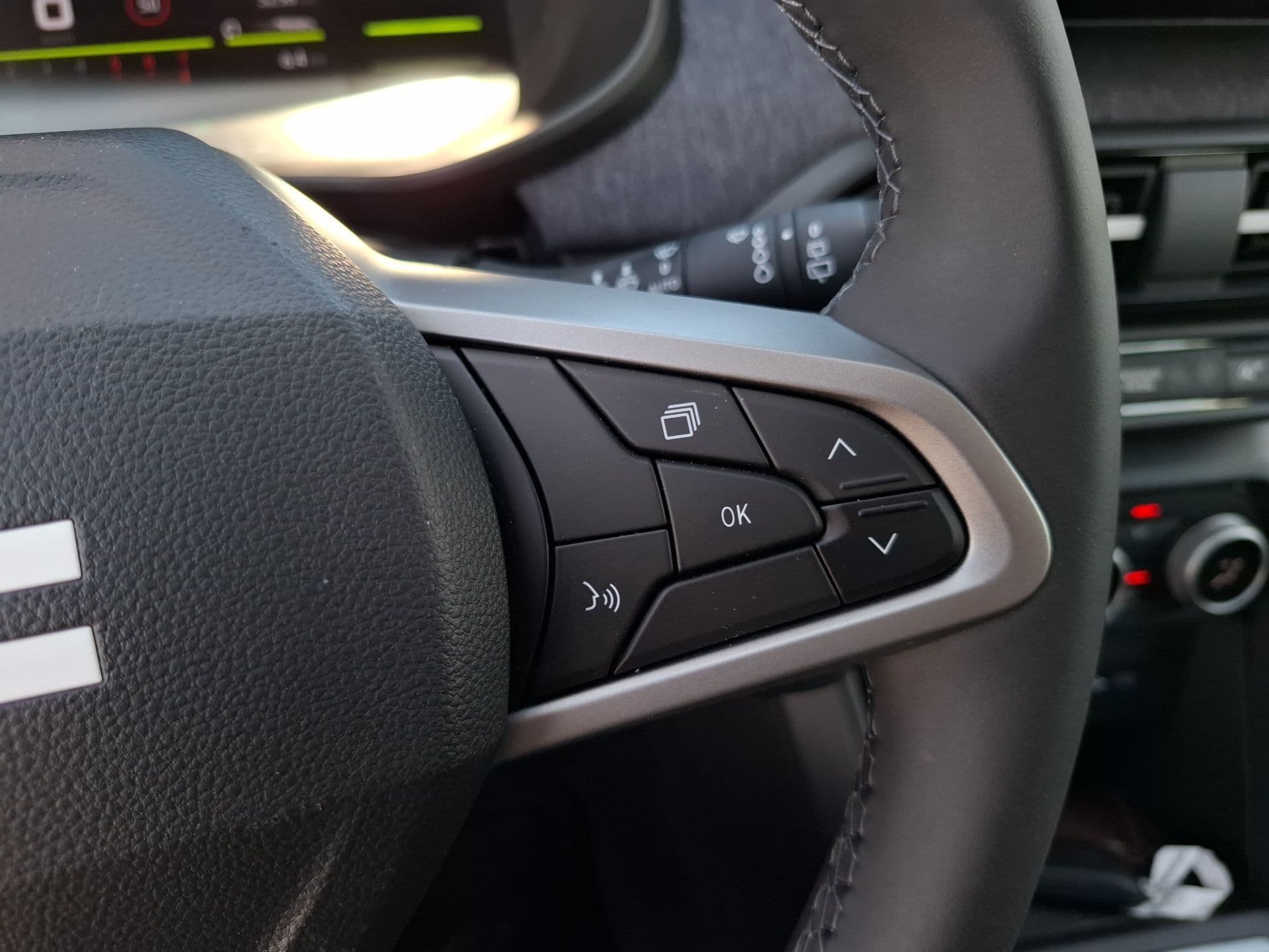 Dacia Sandero - 12