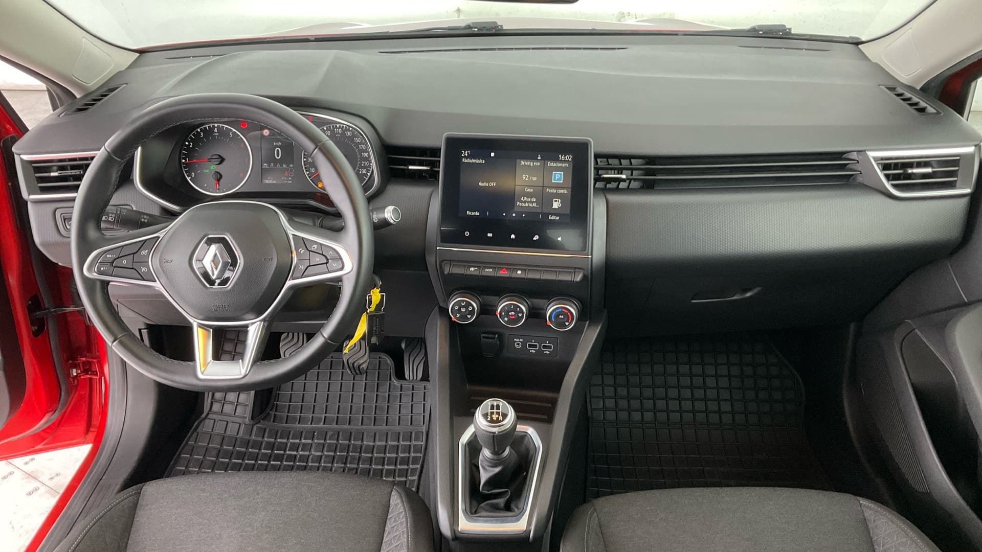 Renault Clio - 10