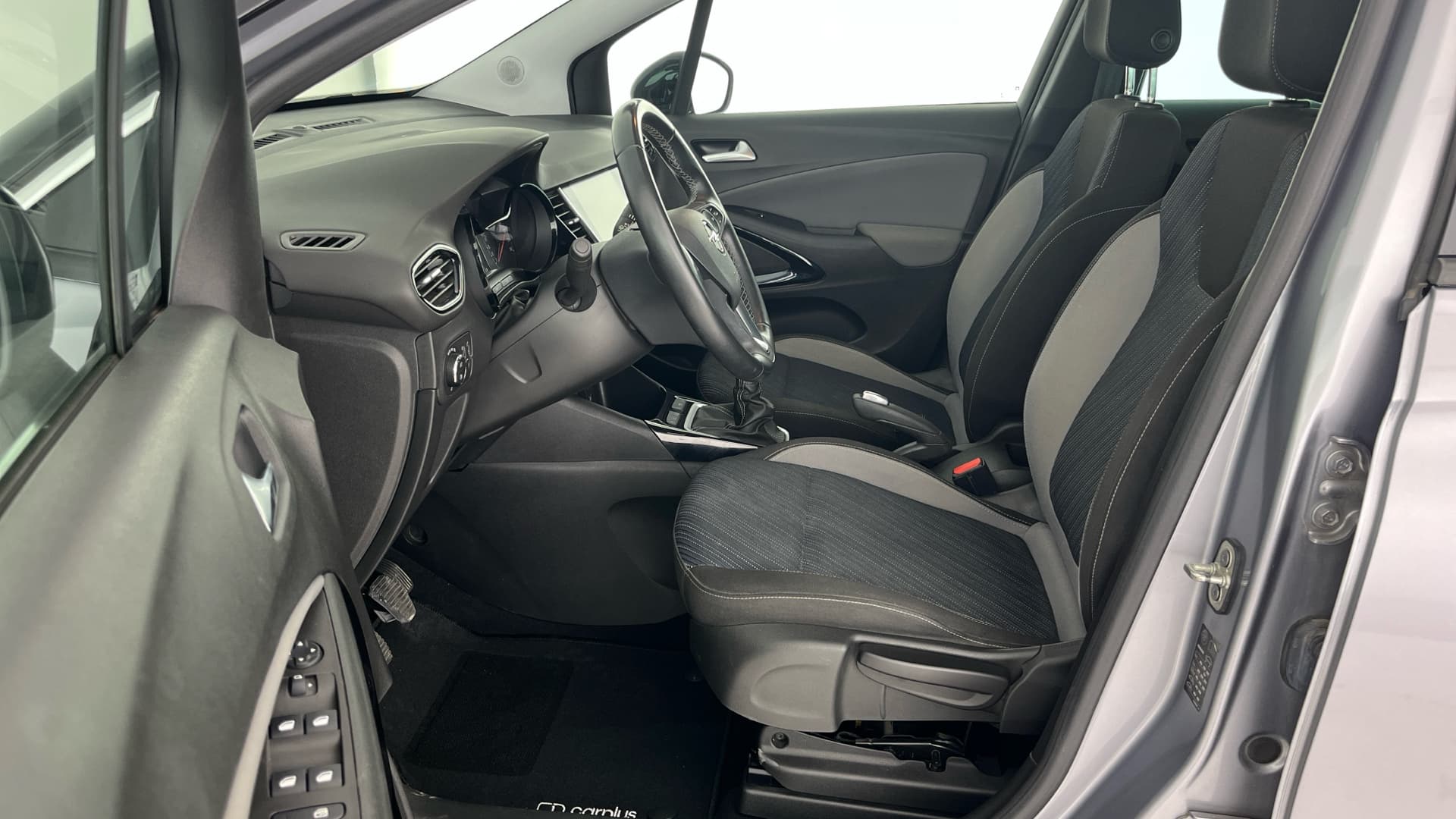 Opel Crossland X - 11