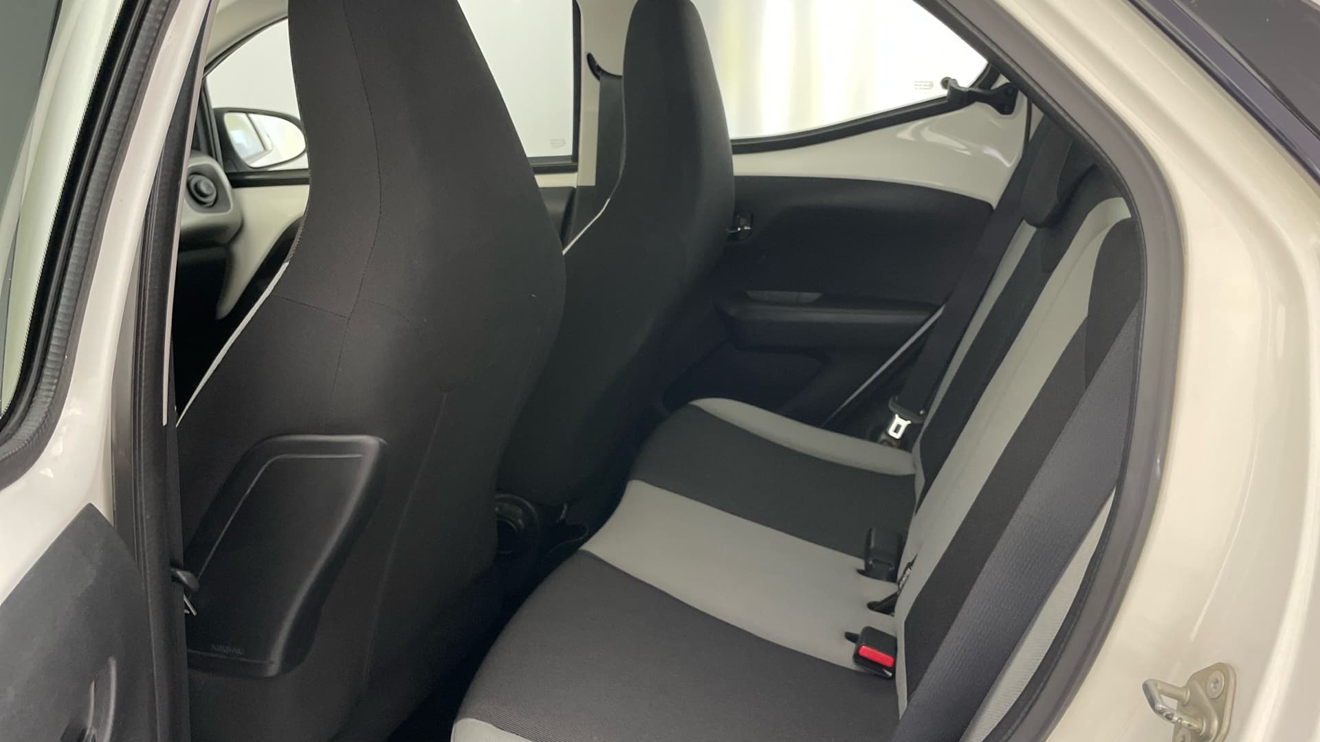 Toyota Aygo - 12