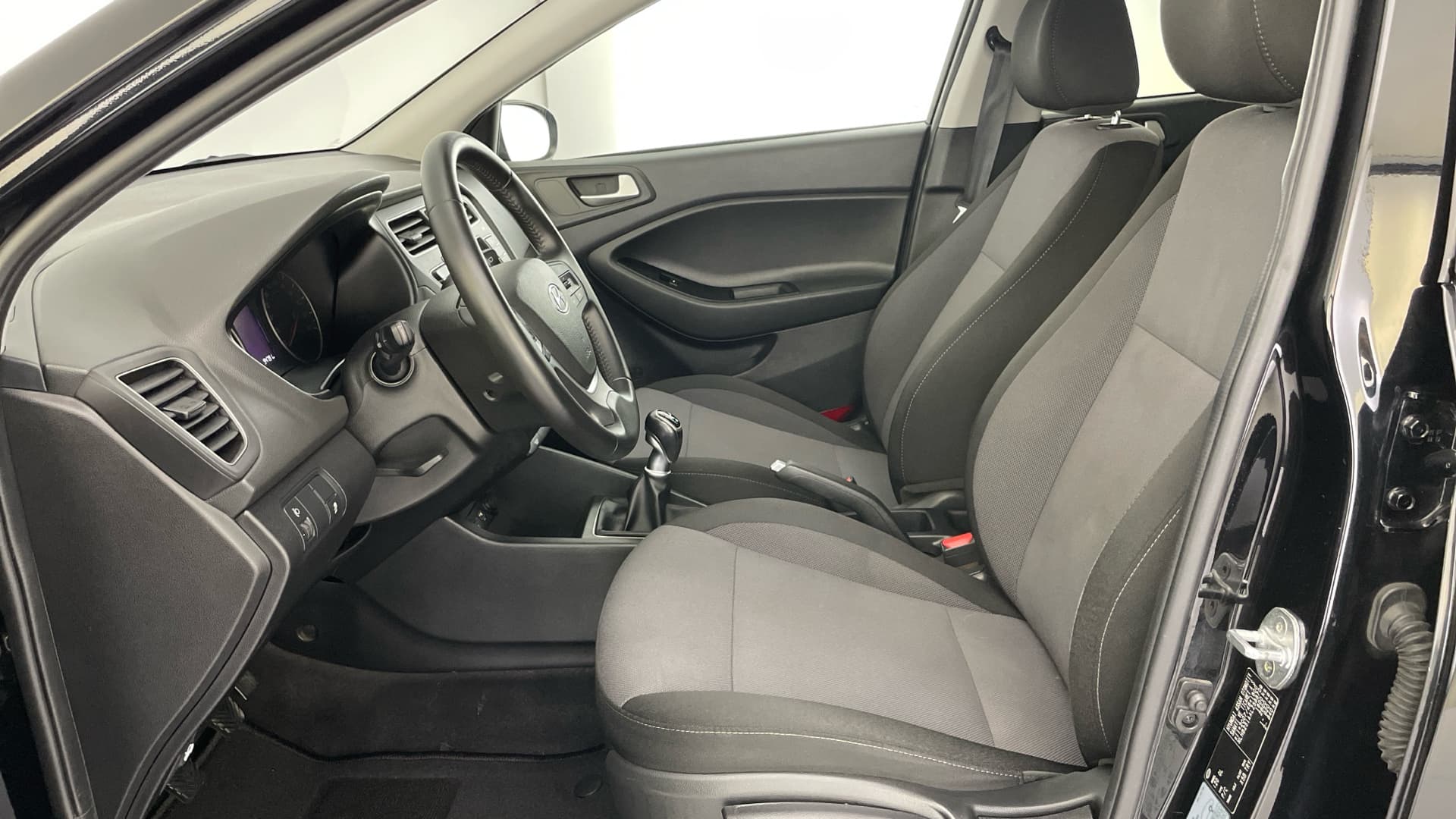 Hyundai i20 - 11