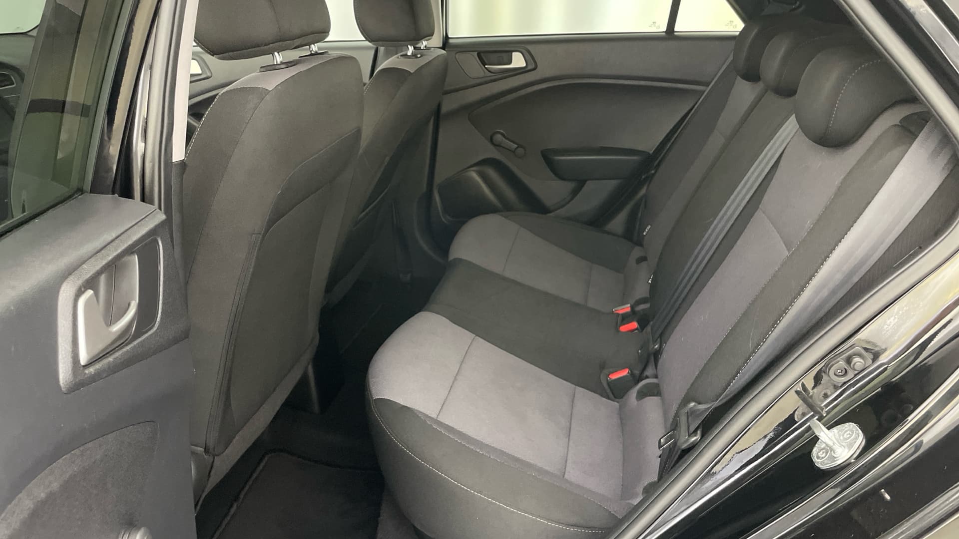 Hyundai i20 - 12